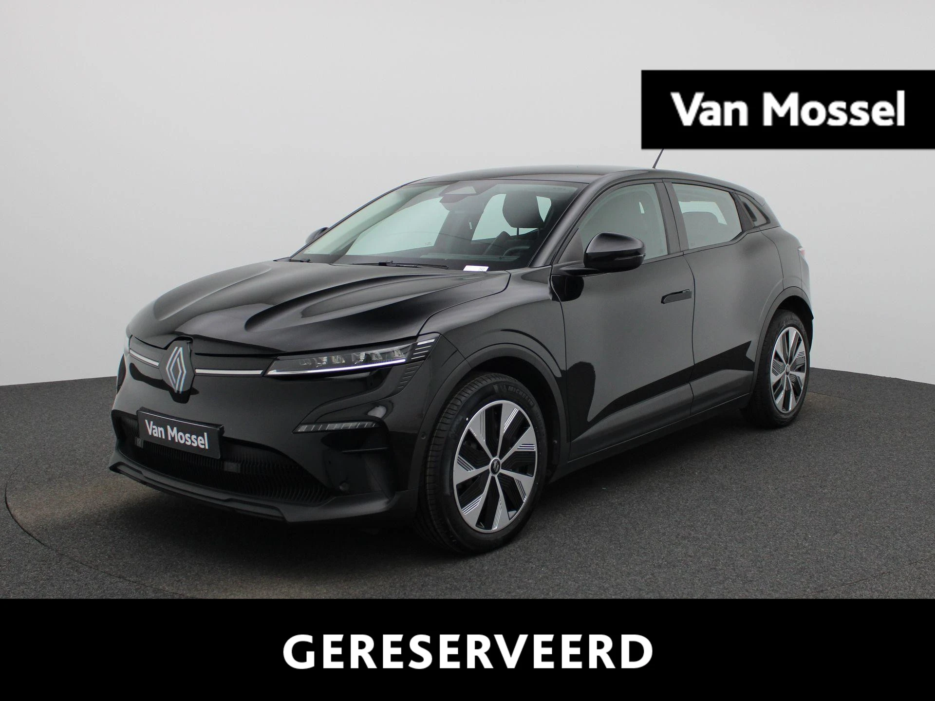 Renault-Megane E-Tech-image-0