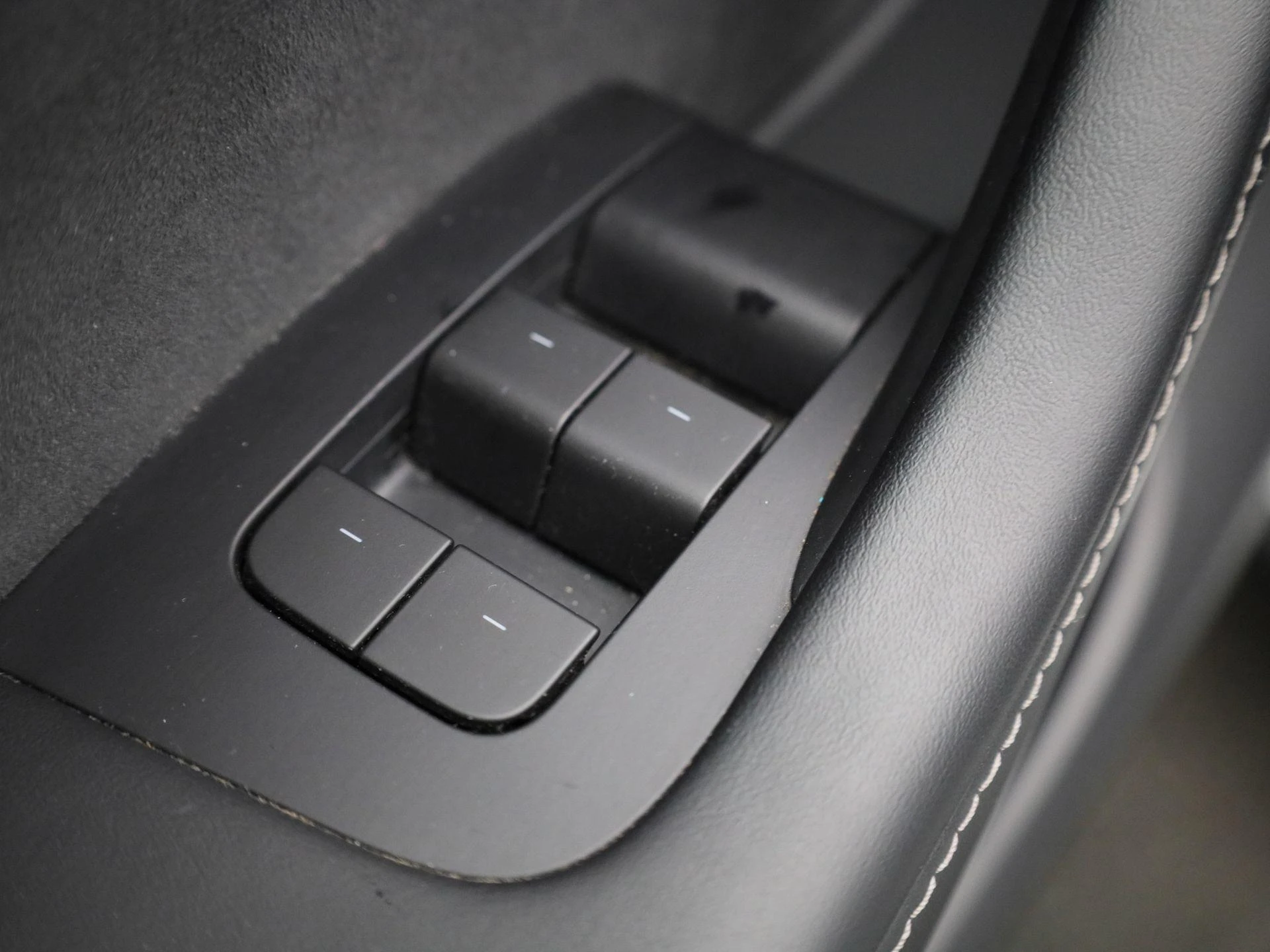 Tesla-Model Y-image-33