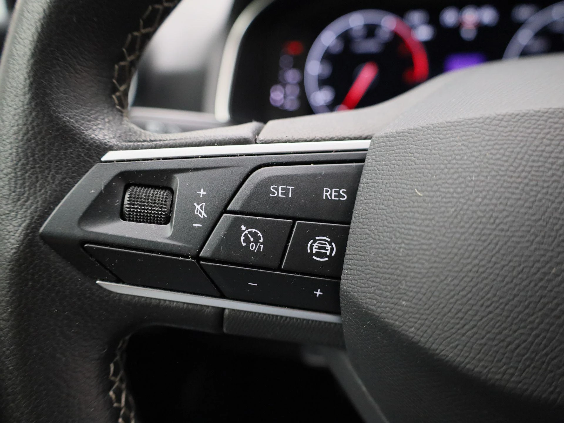 SEAT-Arona-image-17