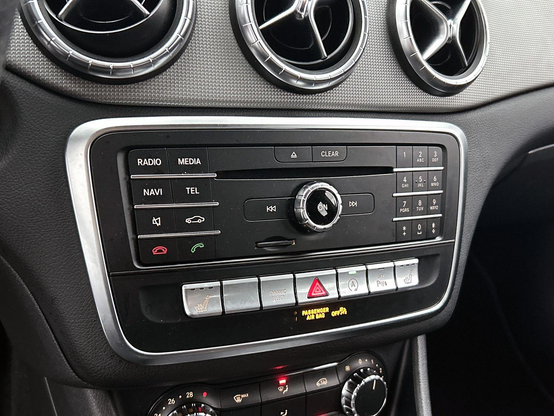 Mercedes-Benz-CLA-image-14