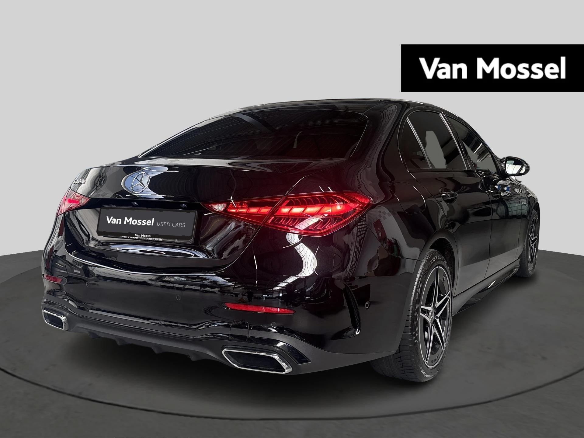 Mercedes-Benz-C-Klasse-image-3