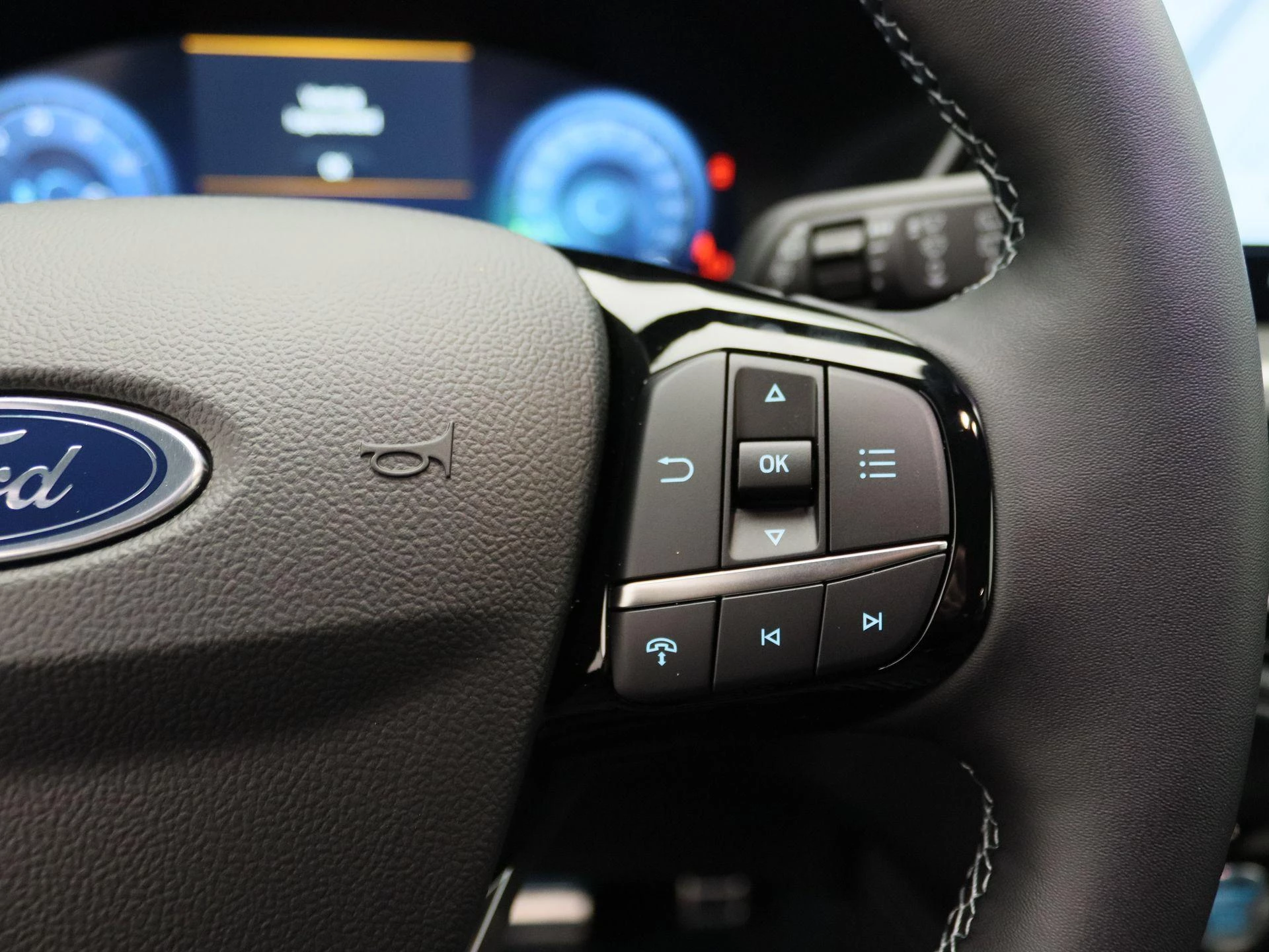 Ford-Kuga-image-19