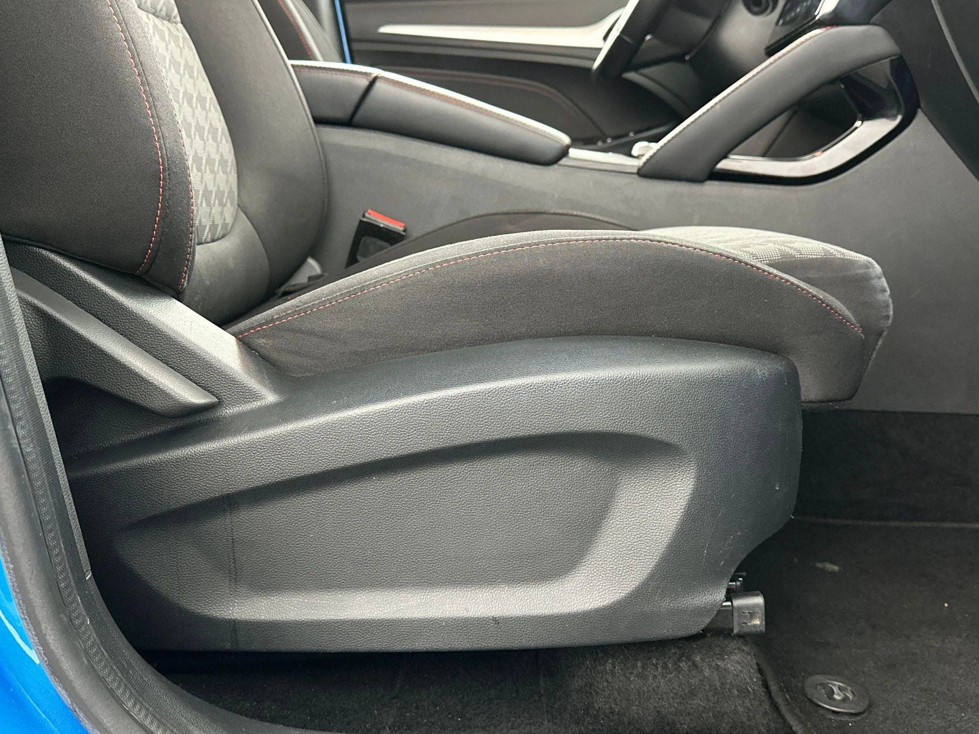 MG-ZS EV-image-27