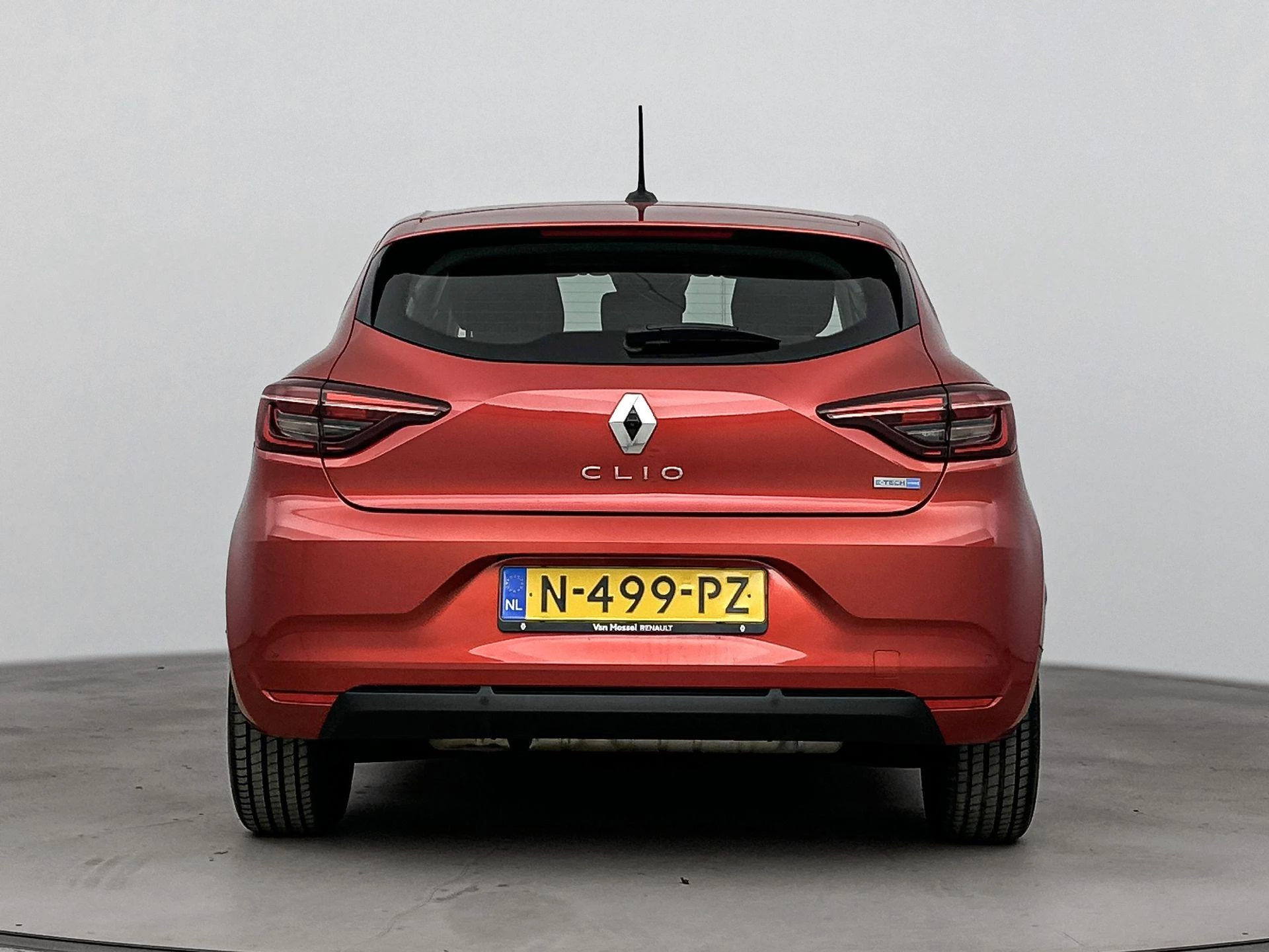 Renault-Clio-image-2