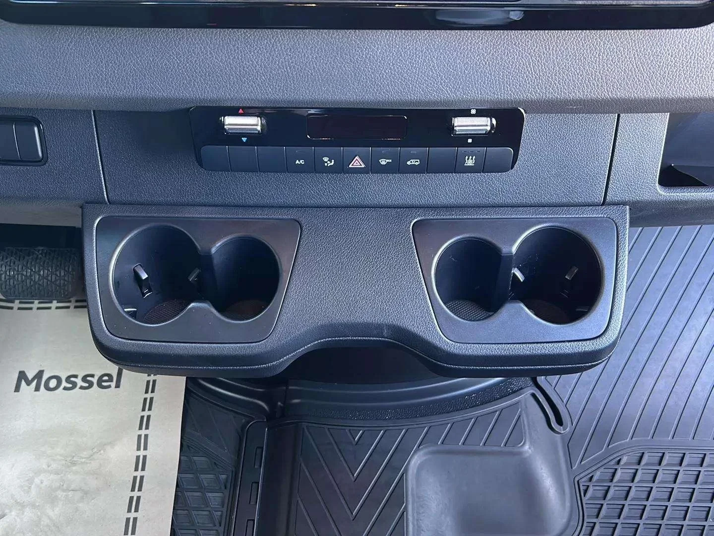 Mercedes-Benz-eSprinter-image-15