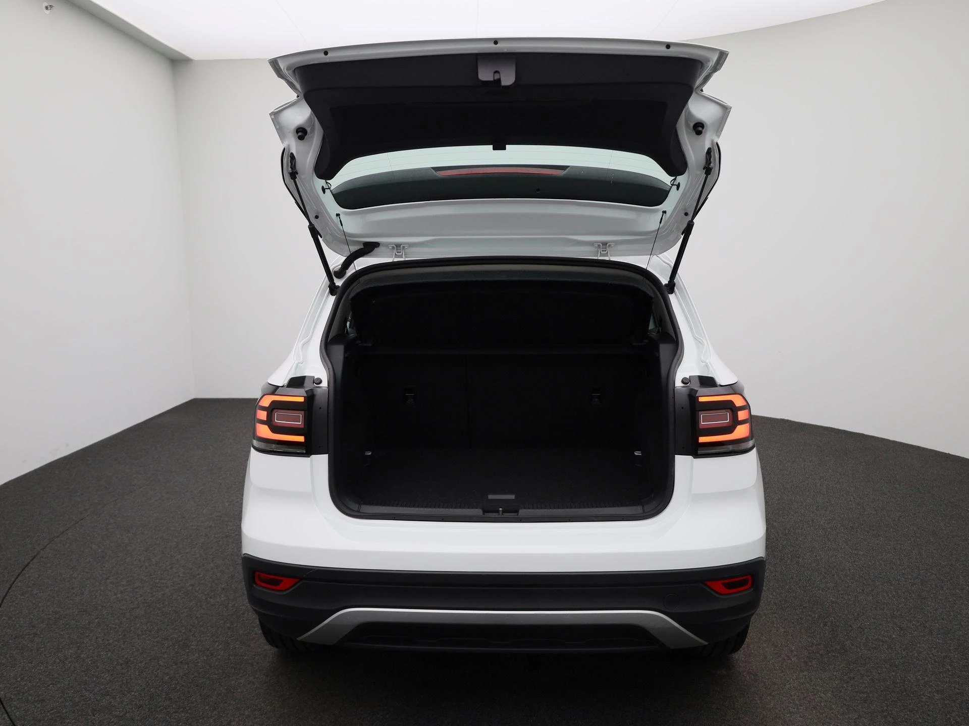 Volkswagen-T-Cross-image-10