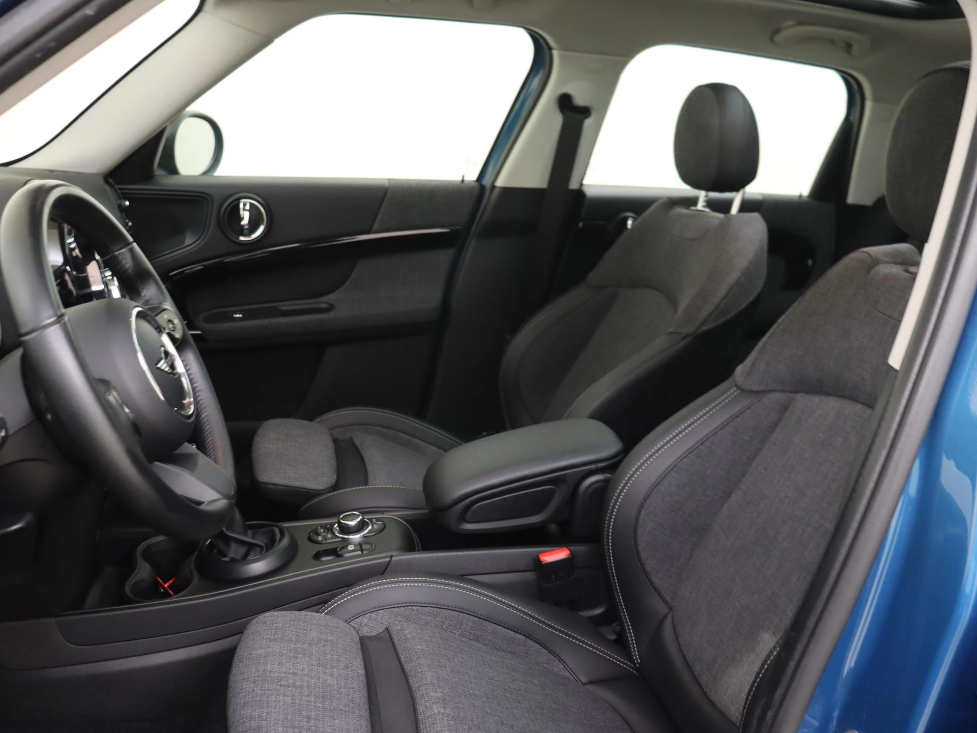 MINI-Countryman-image-10