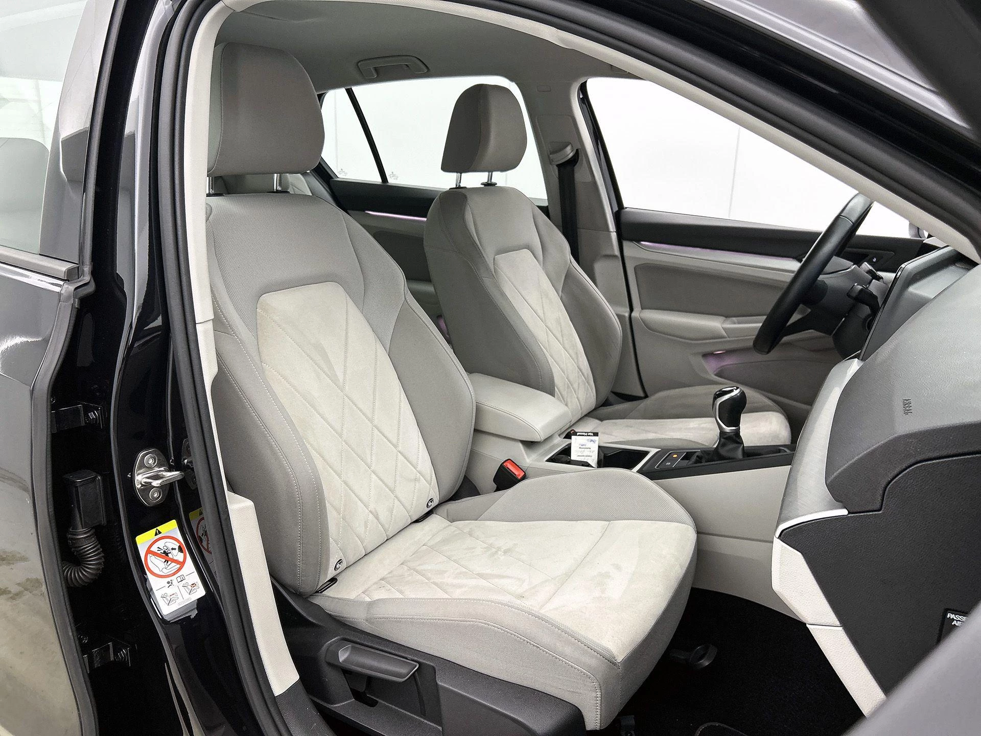 Volkswagen Golf 1.0 TSI Life Business