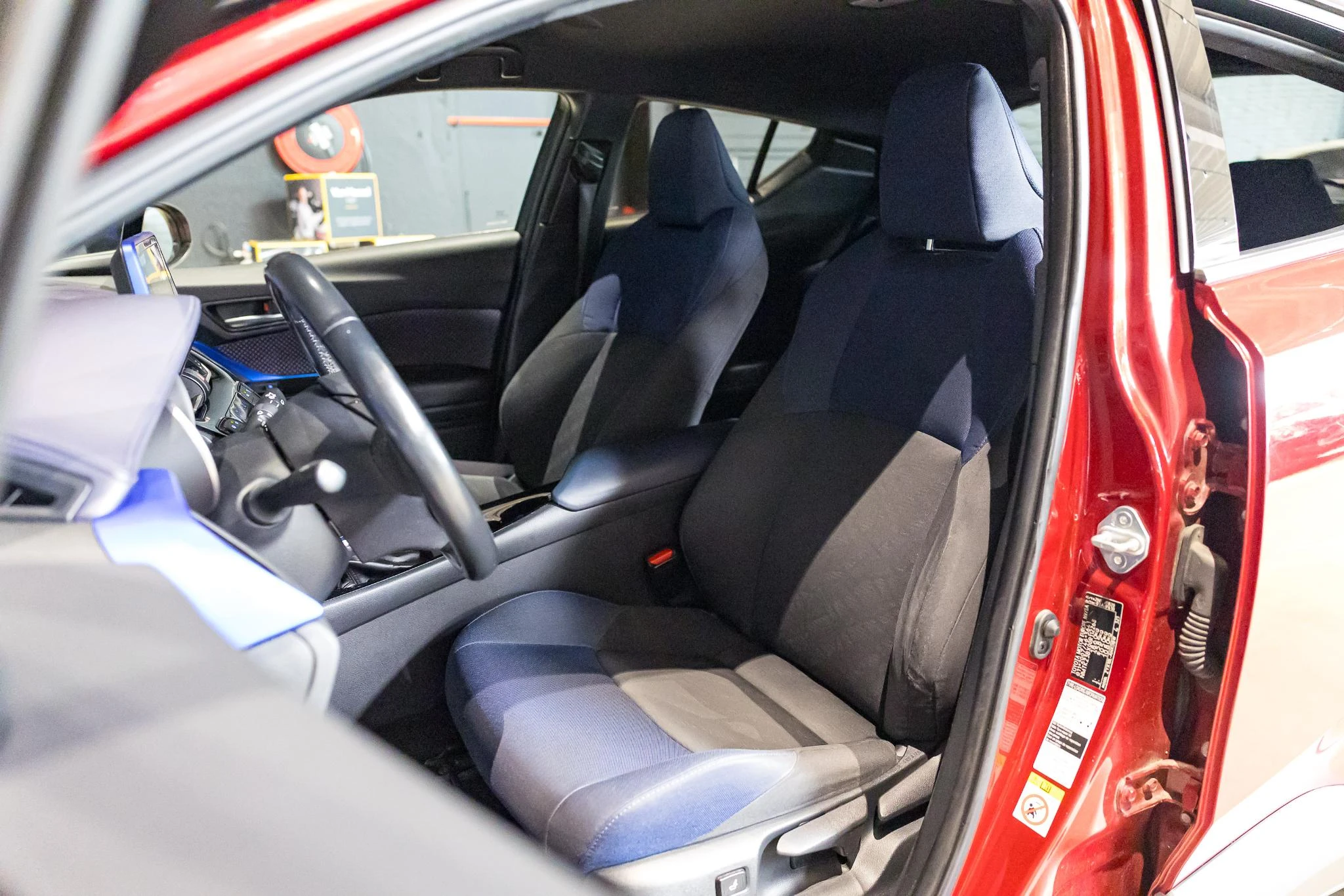 Toyota-C-HR-image-18