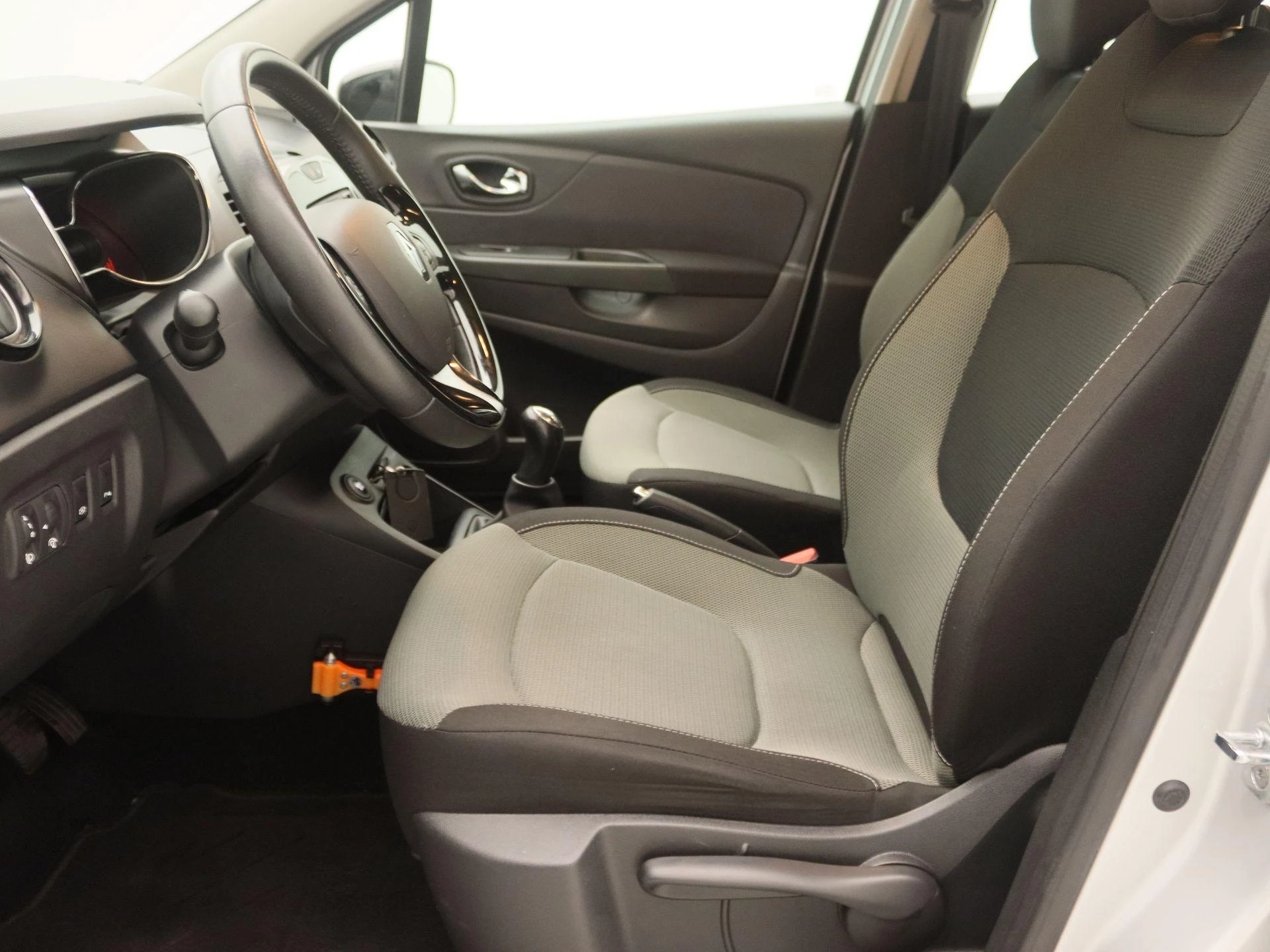 Renault-Captur-image-11