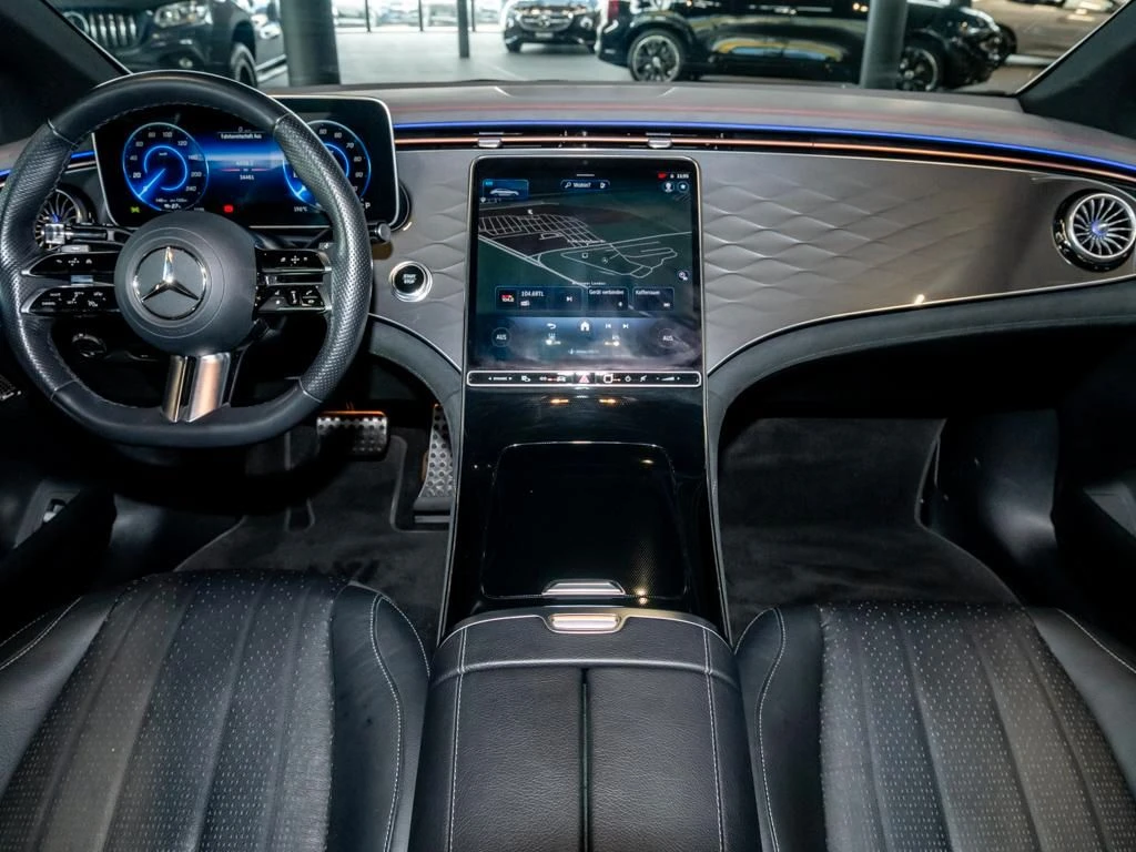 Mercedes-Benz-EQE 500-image-13