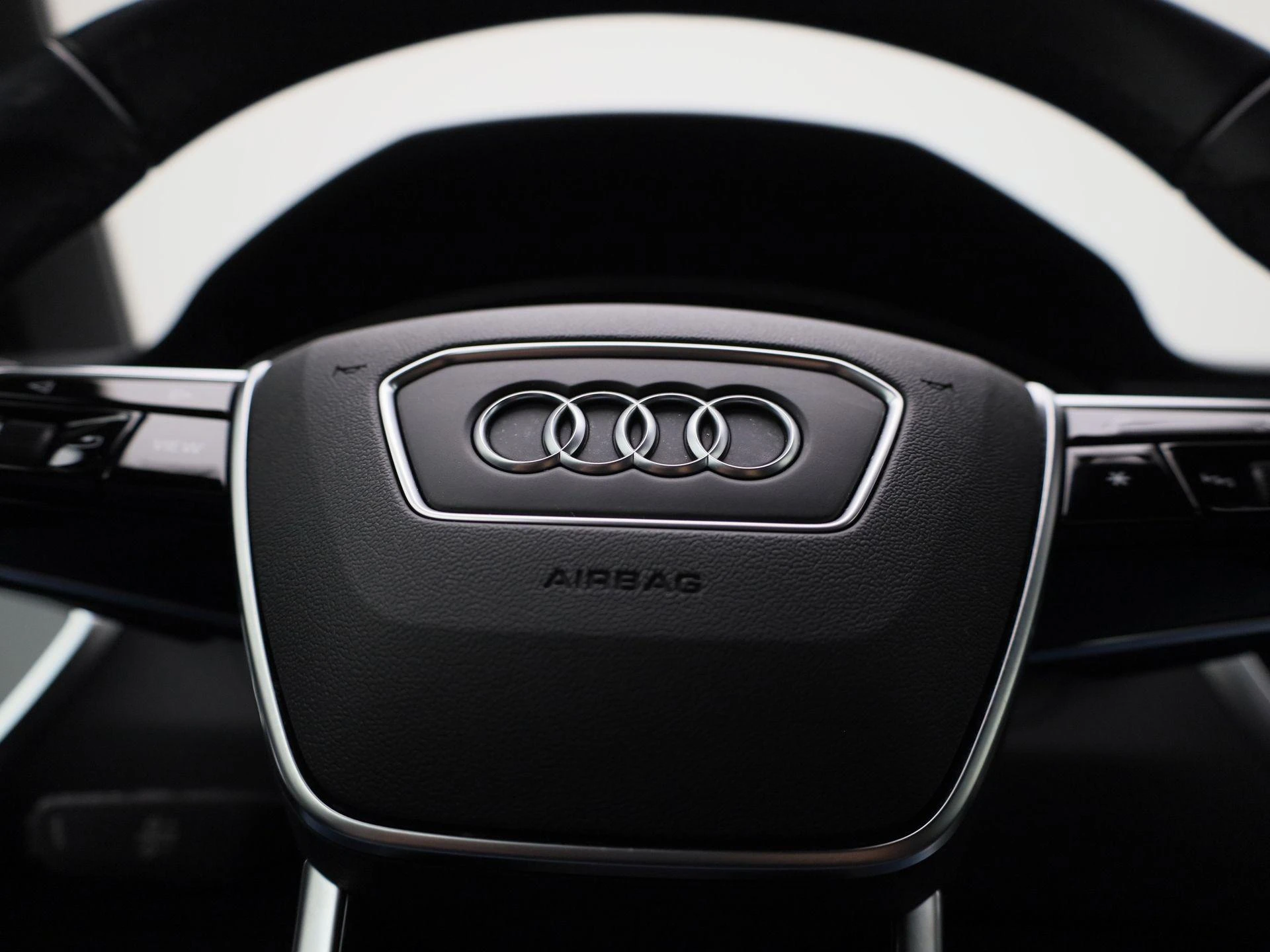 Audi-A6-image-28