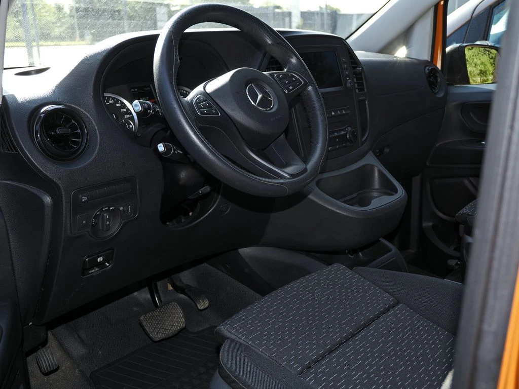 Mercedes-Benz-Vito 114-image-7