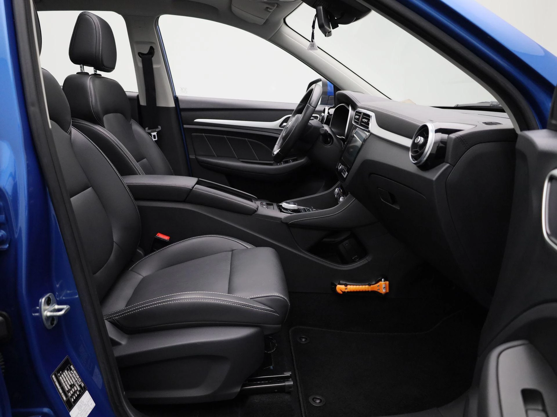 MG-ZS EV-image-30