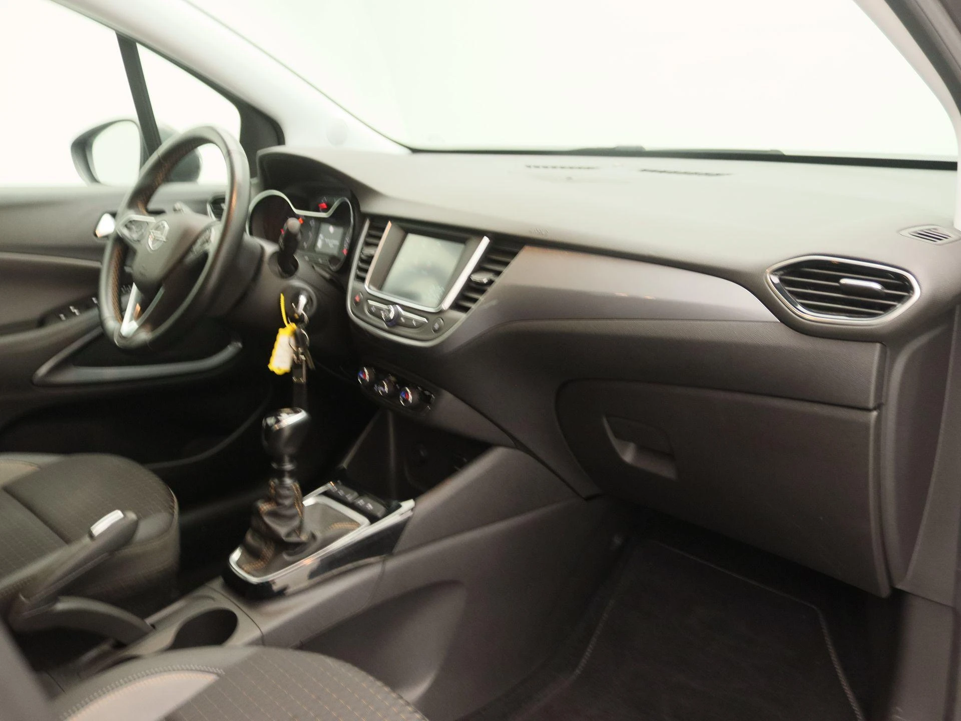 Opel-Crossland X-image-23