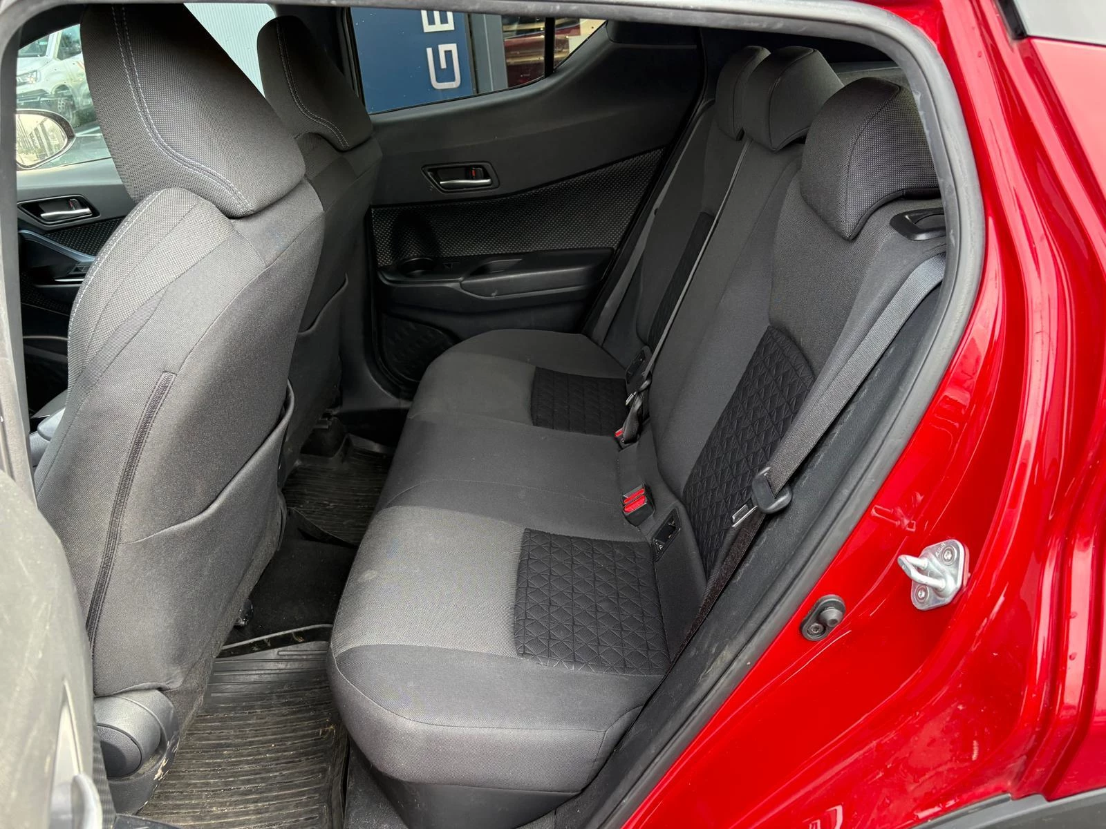 Toyota C-HR 1.8 VVT i-Hybrid C-Enter Aut.