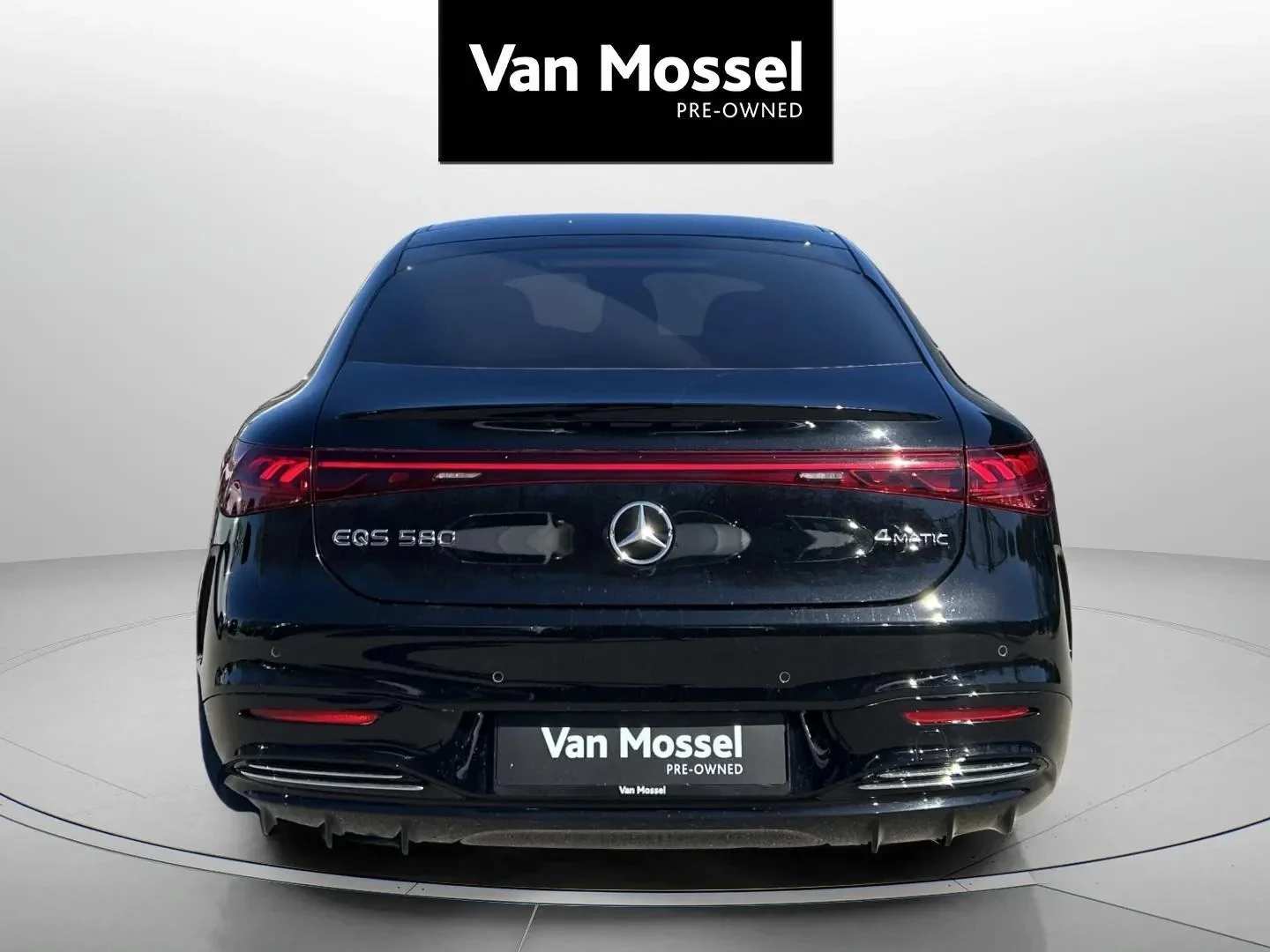 Mercedes-Benz-EQS-image-5