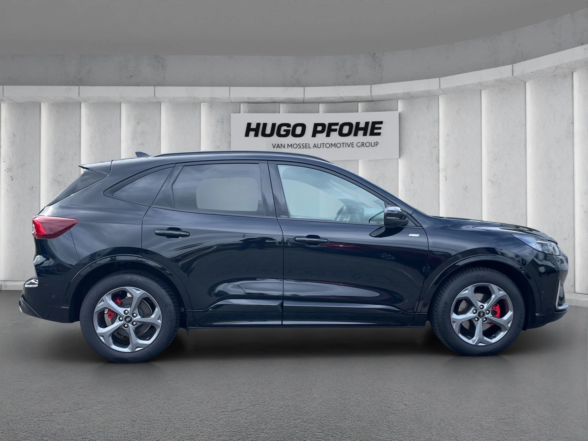 Ford Kuga ST-Line X*PANO*AHK*LED-MATRIX*360GRAD*ACC*NAVI*SOUND-SYS.