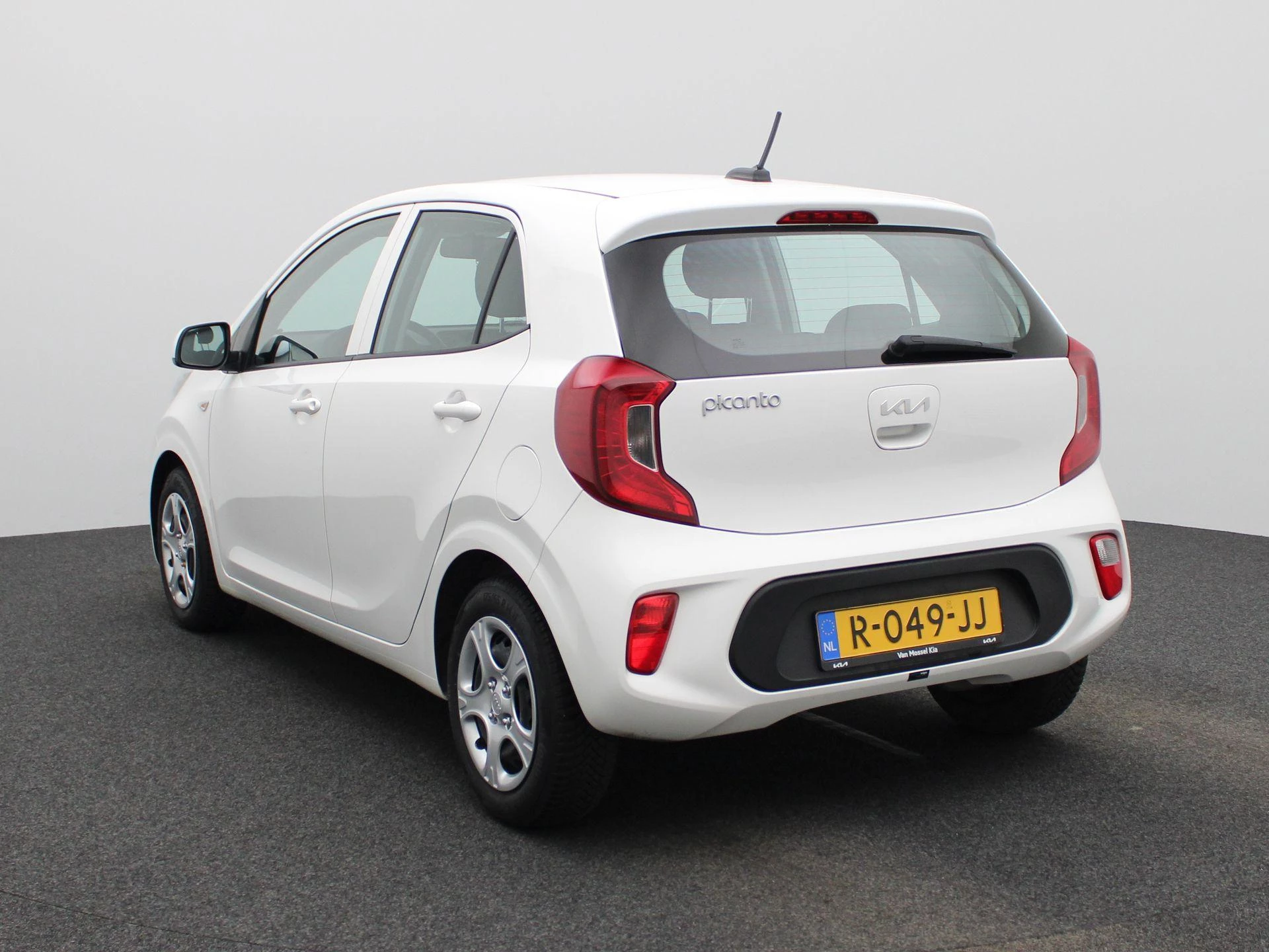 Kia-Picanto-image-1