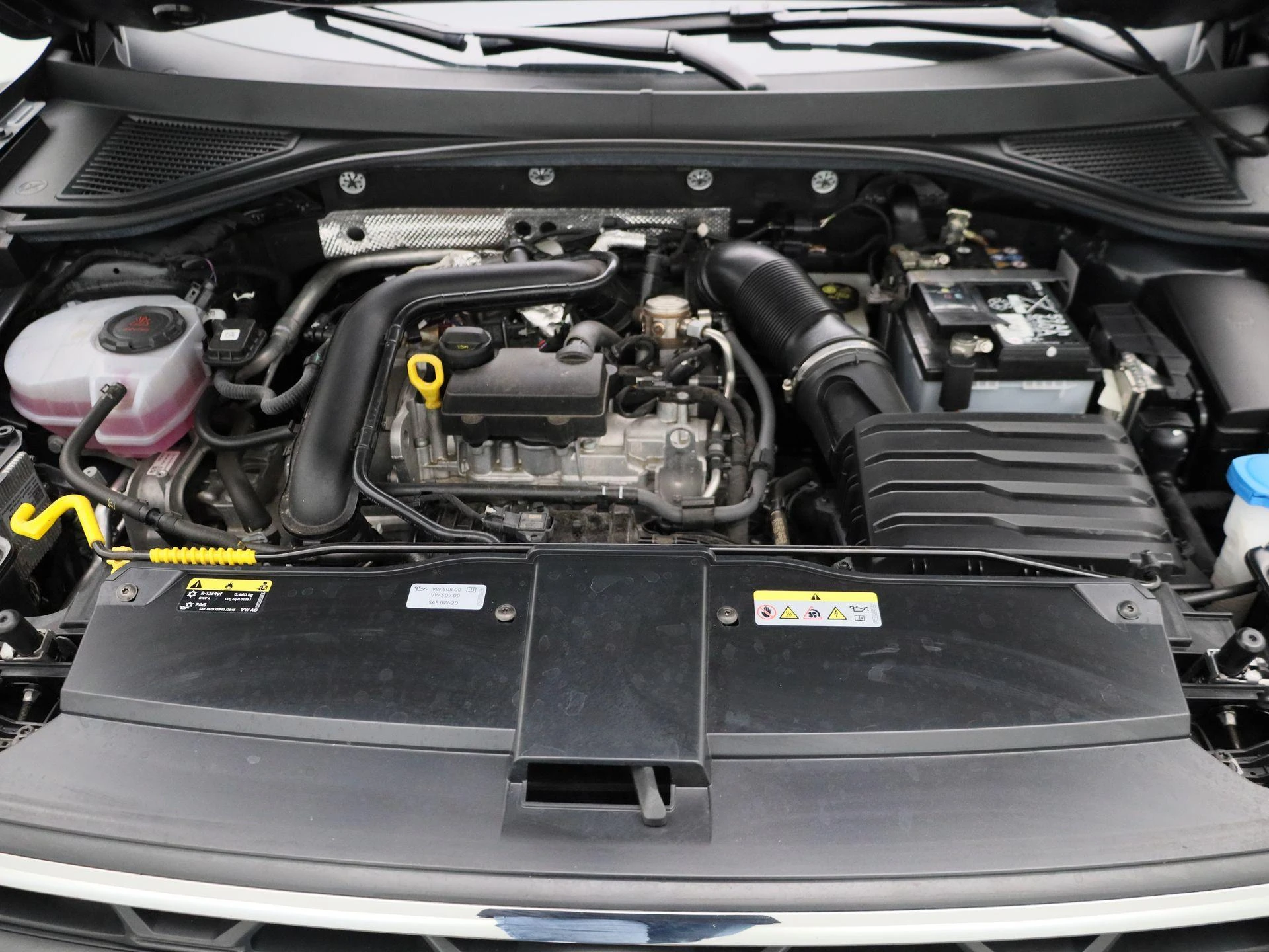 Volkswagen-T-Roc-image-31