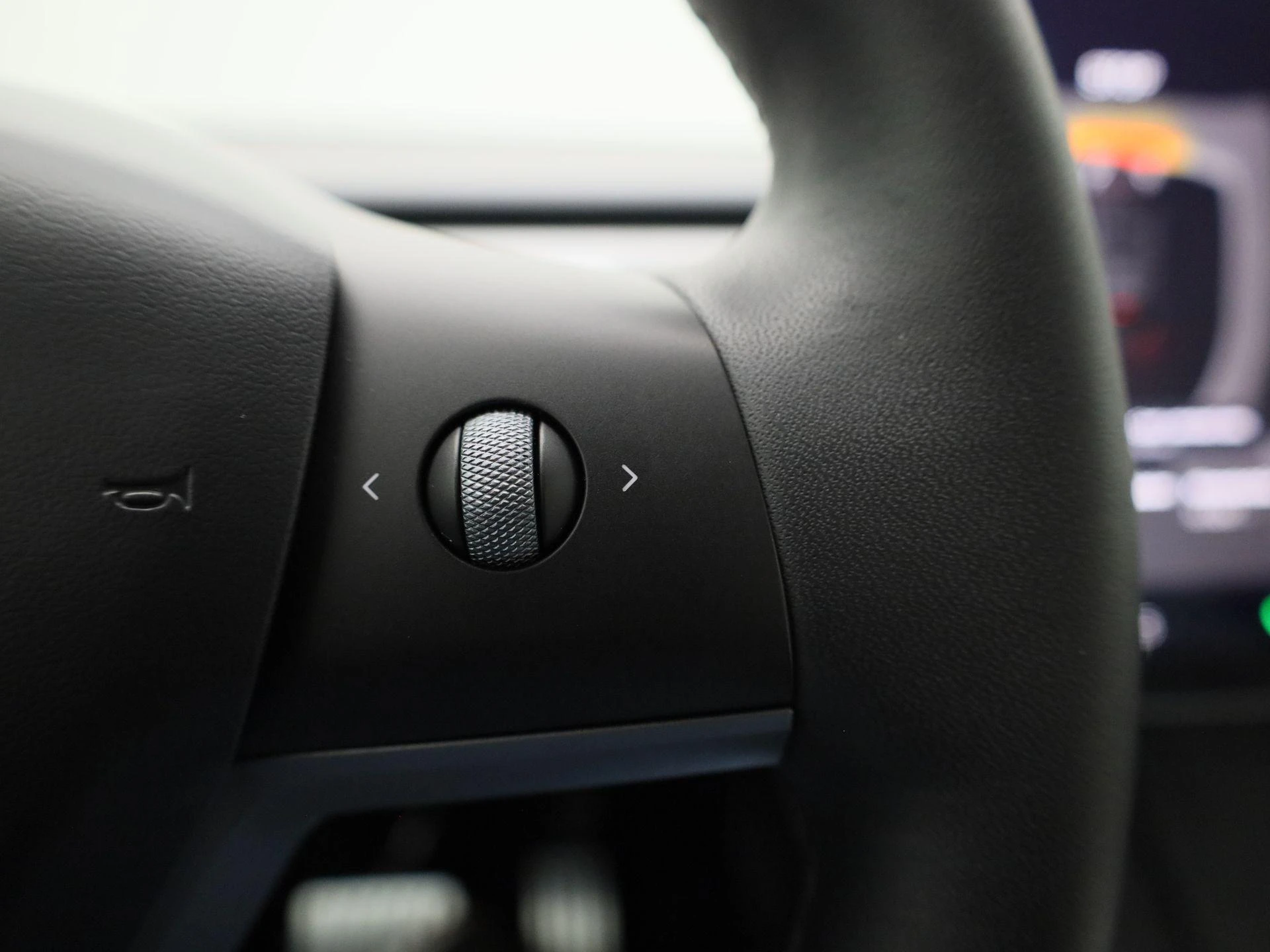 Tesla-Model Y-image-19