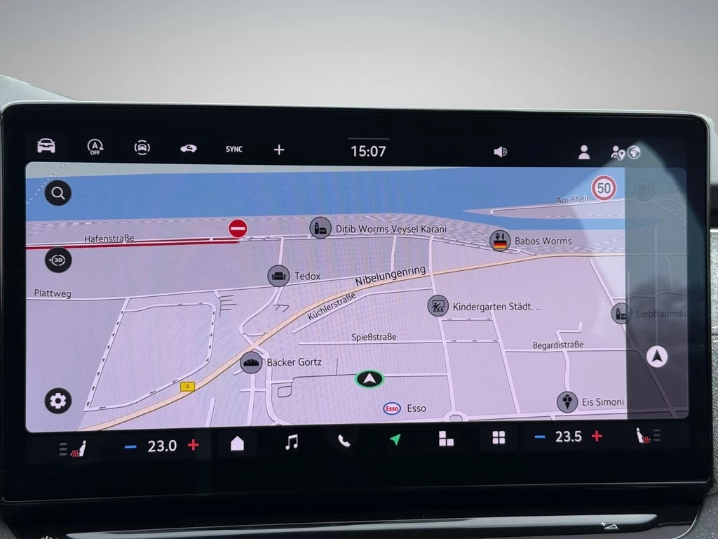 Škoda Octavia Combi 2.0 TDI Selection *NAVI*LED*SITZHEIZUNG*