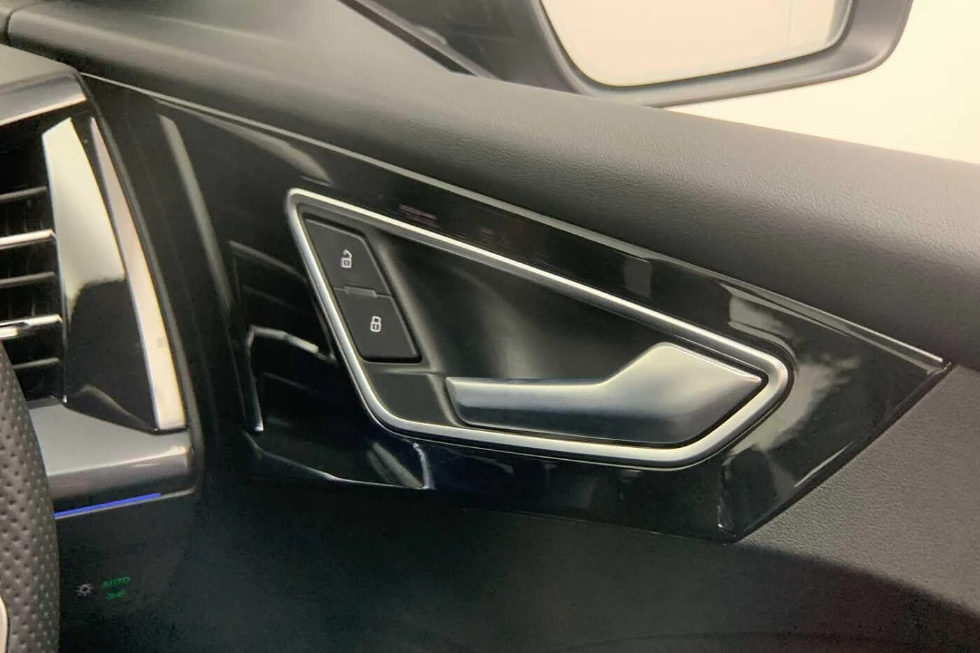 Audi-Q4 Sportback e-tron-image-26