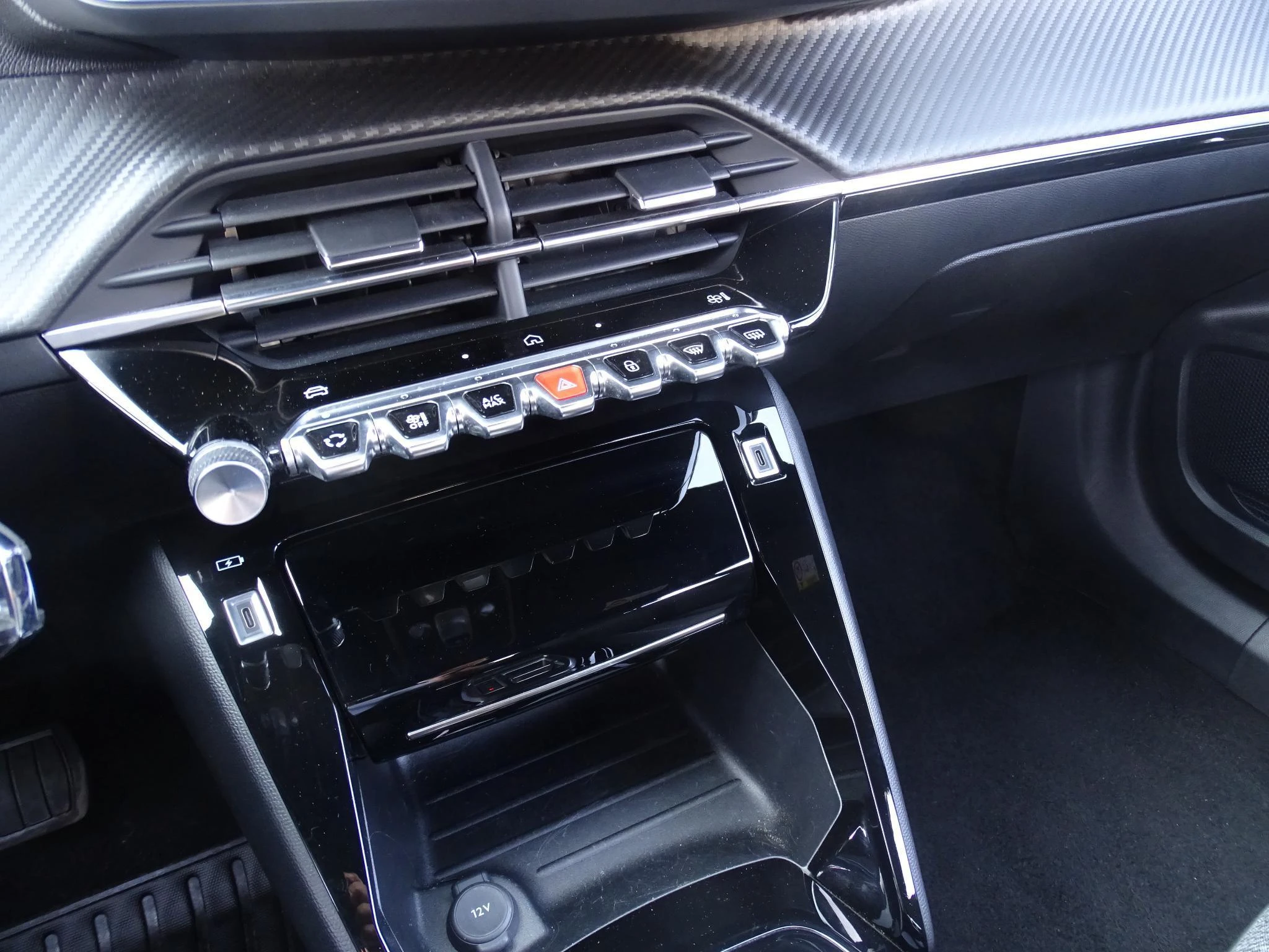 Peugeot 2008 1.2 HYBRID 136 e-DSC6 Allure VERWACHT