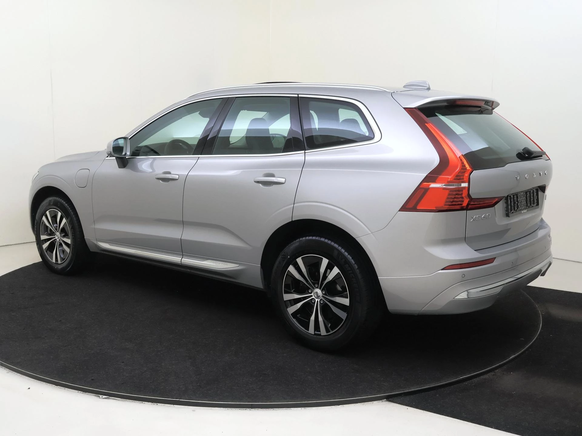 Volvo-XC60-image-2