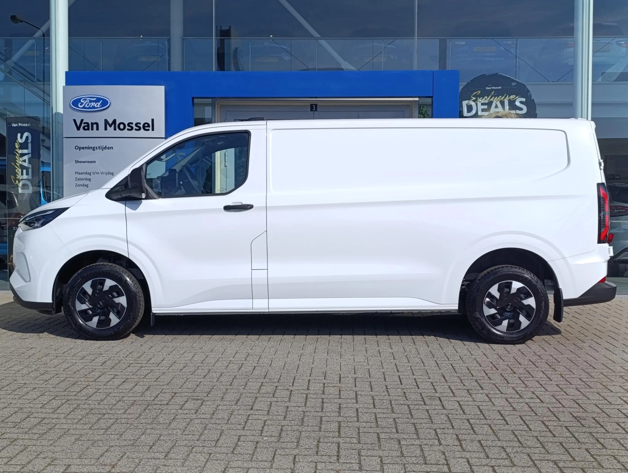 Ford-E-Transit-image-5