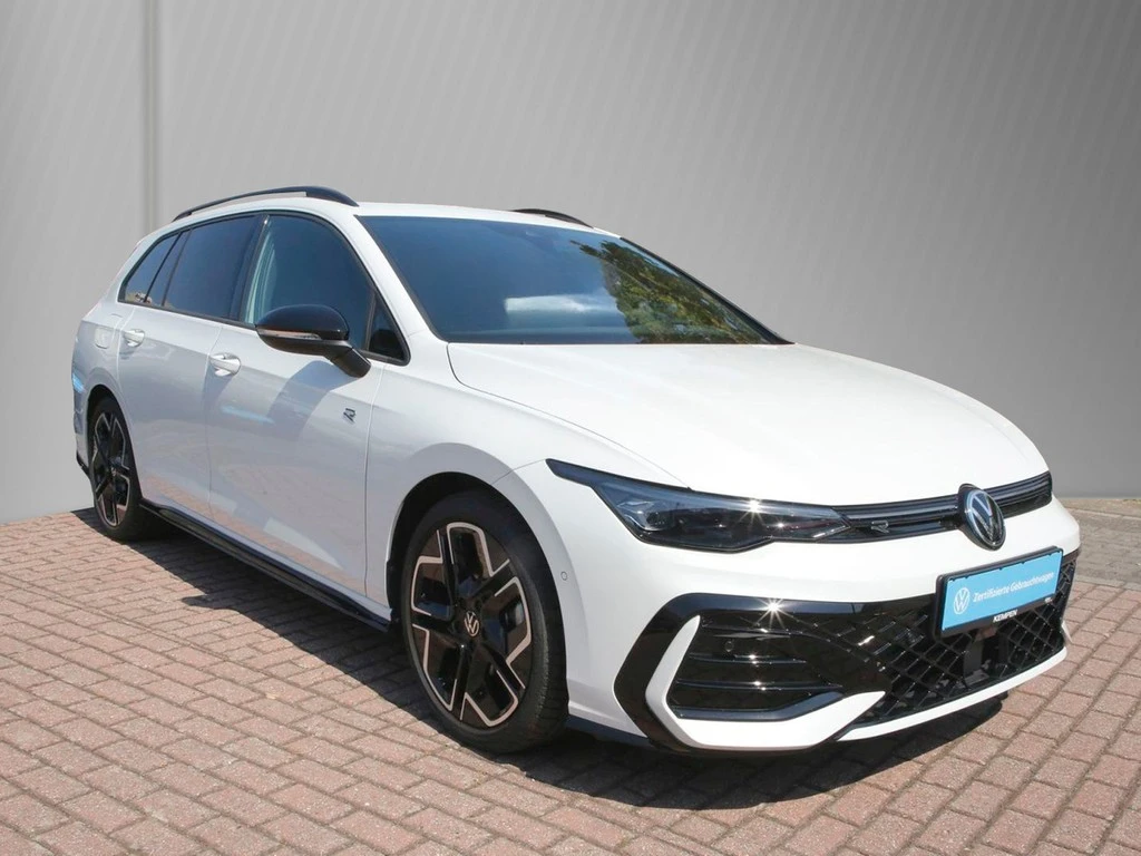 Volkswagen-Golf-image-2