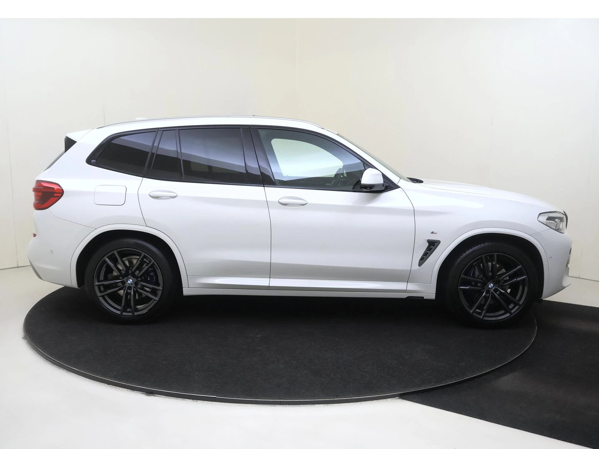 BMW-X3-image-8