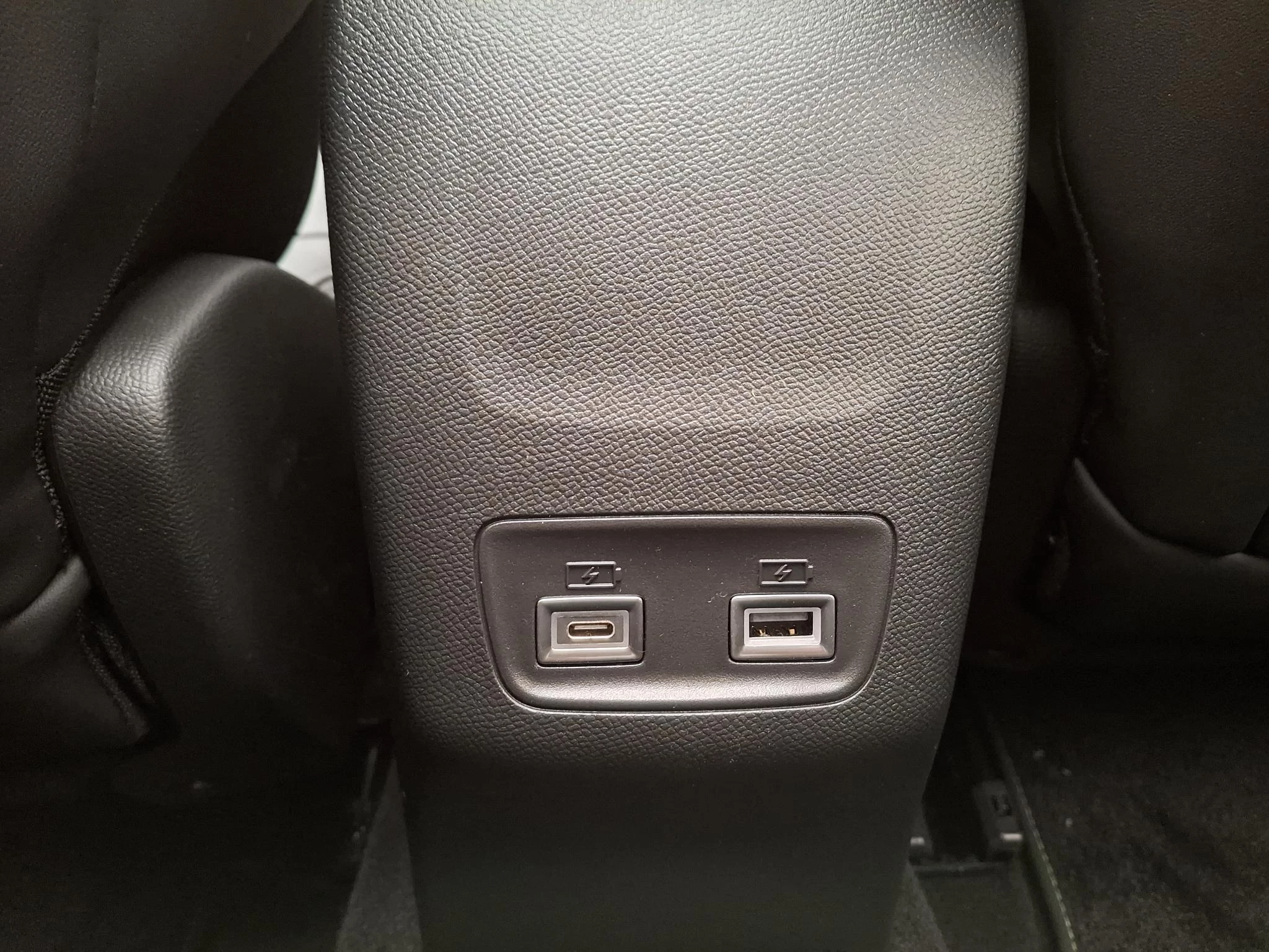 Peugeot 208 1.2 Hybrid 110 e-DCS6 GT