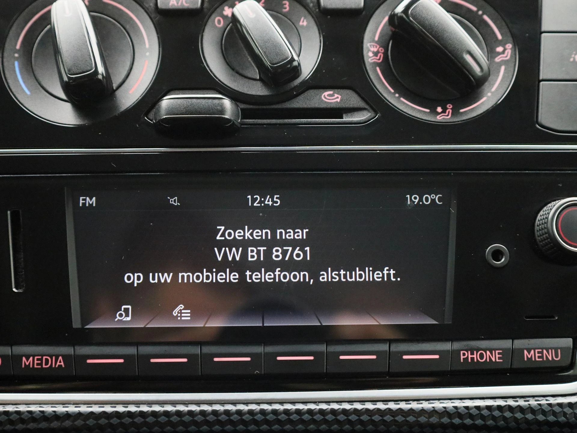 Volkswagen-up!-image-20