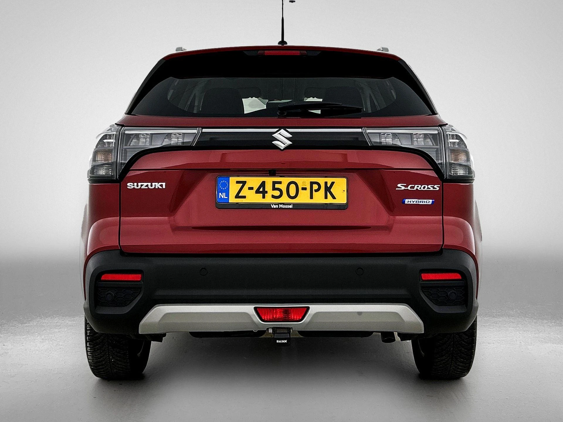 Suzuki-S-Cross-image-2