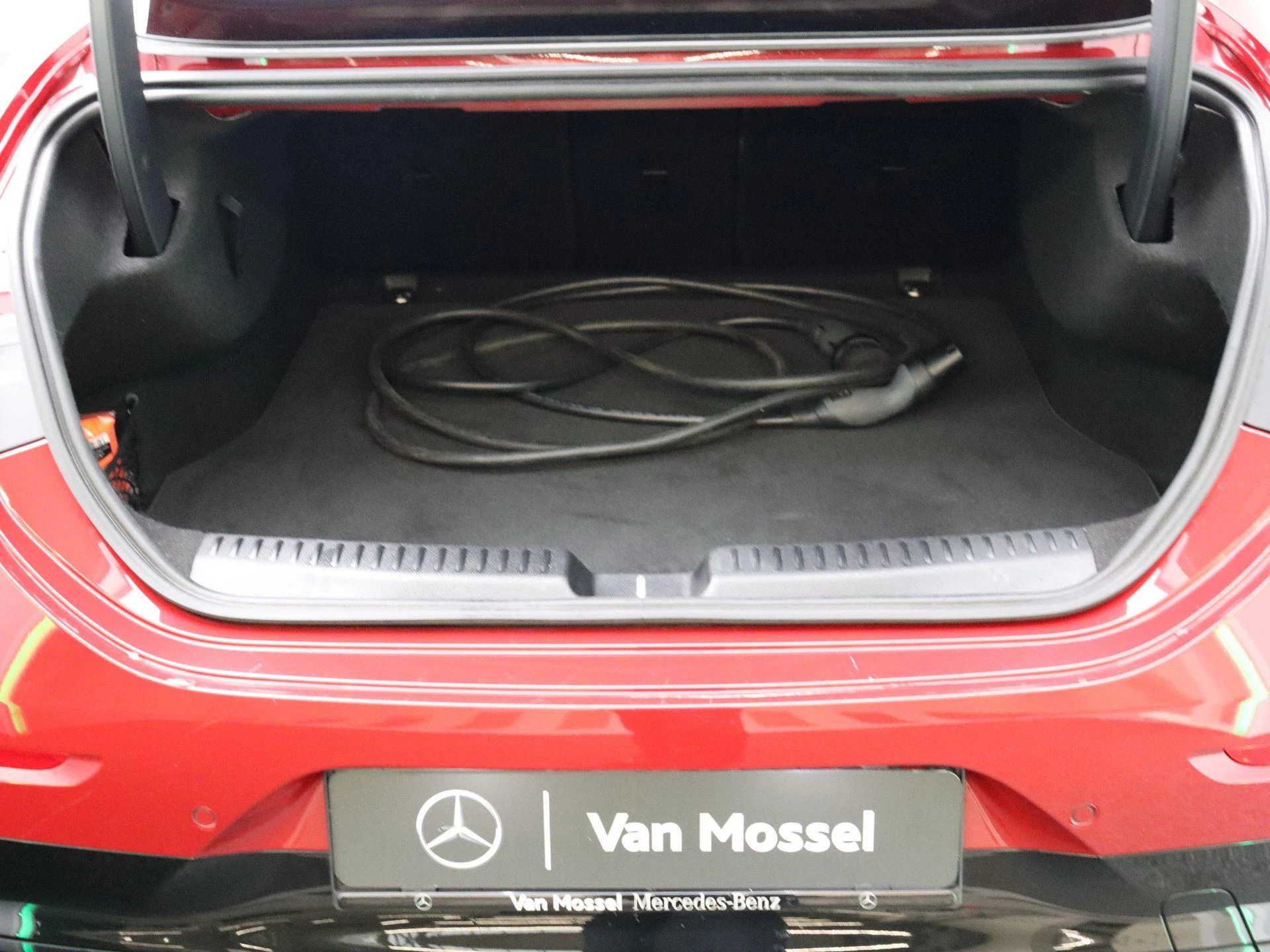Mercedes-Benz-CLA-image-25