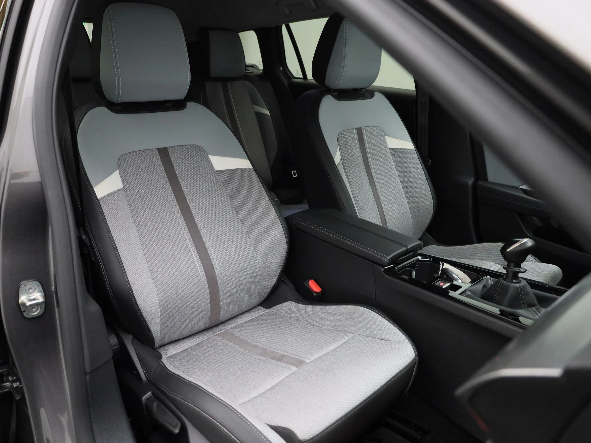 Opel-Astra-image-33