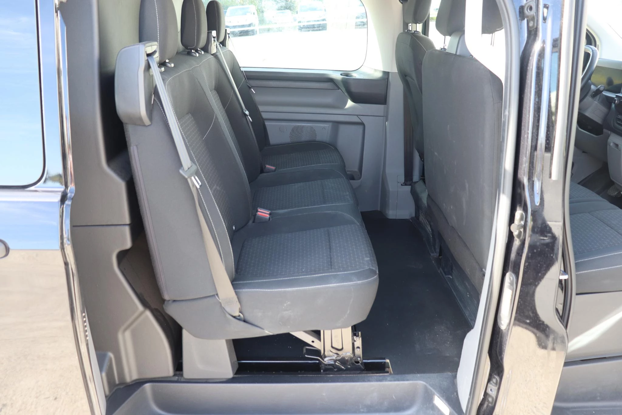 Ford-Transit Custom-image-15