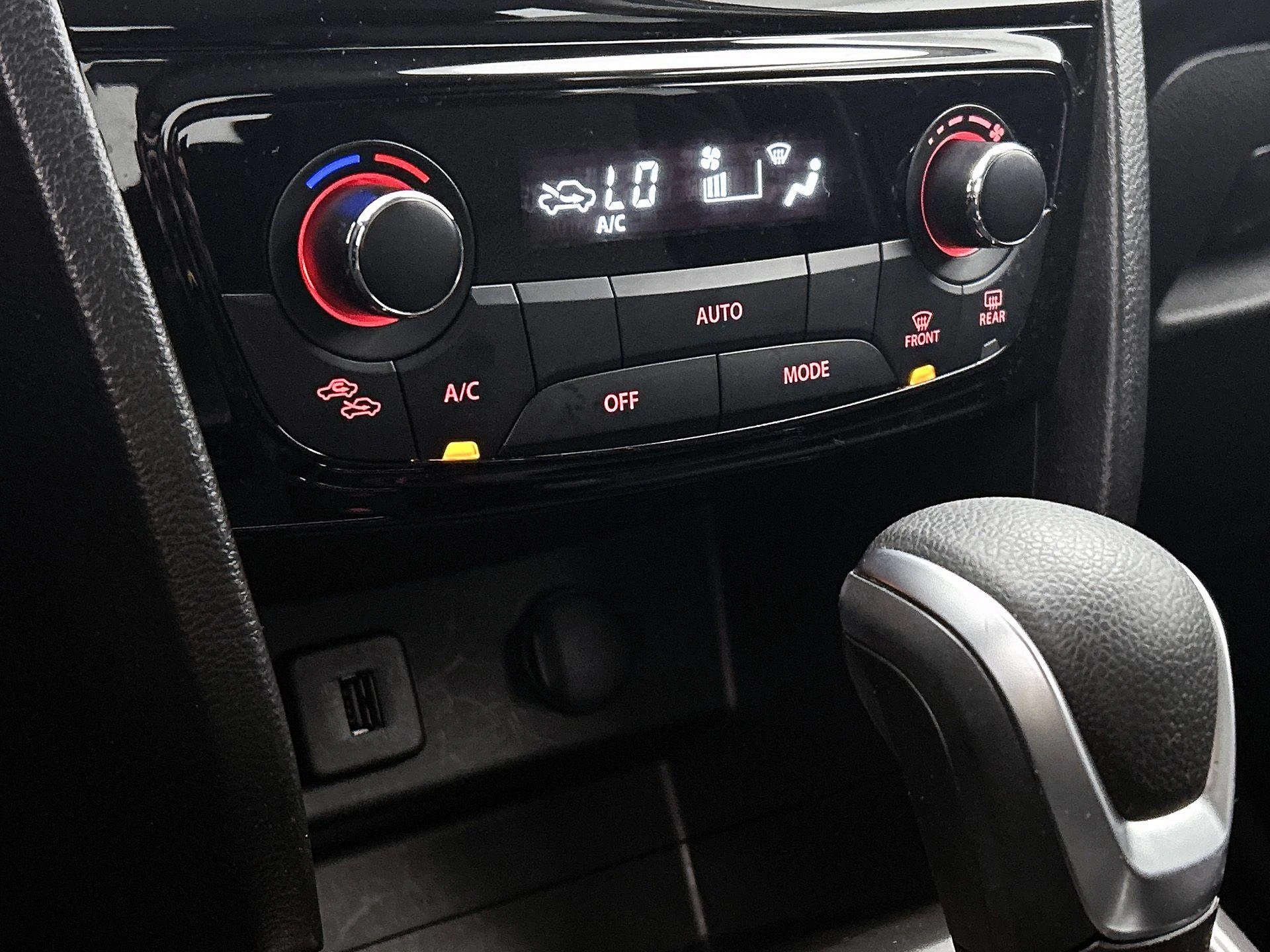 Suzuki-Vitara-image-24