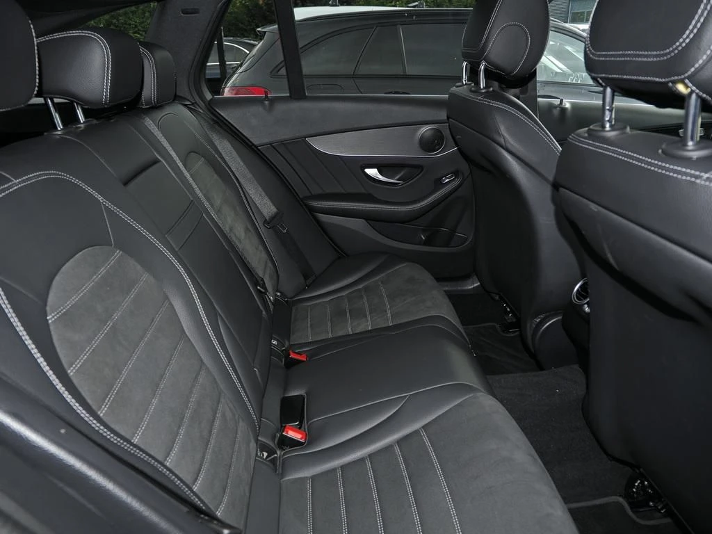 Mercedes-Benz-C-Klasse 300 de-image-14