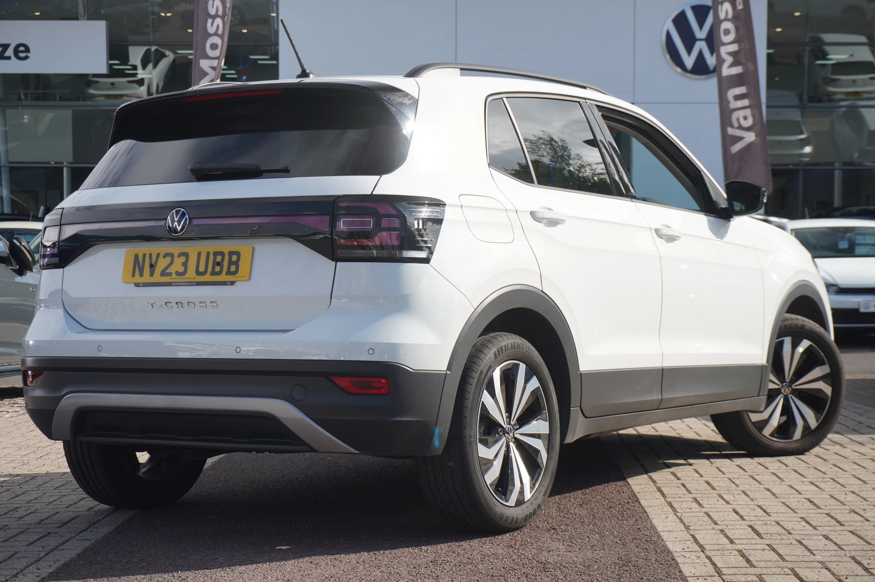 Volkswagen-T-Cross-image-10