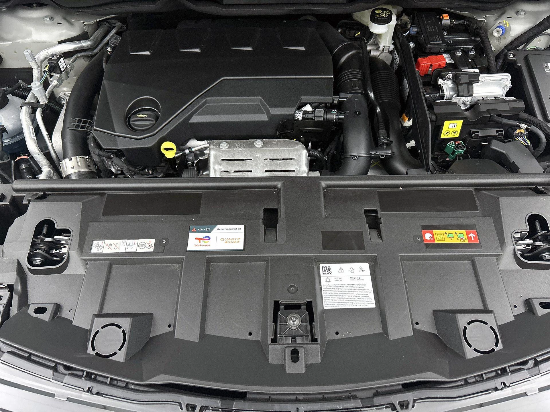 Opel Grandland 1.6 Turbo Plug-in-Hybrid Business Edition