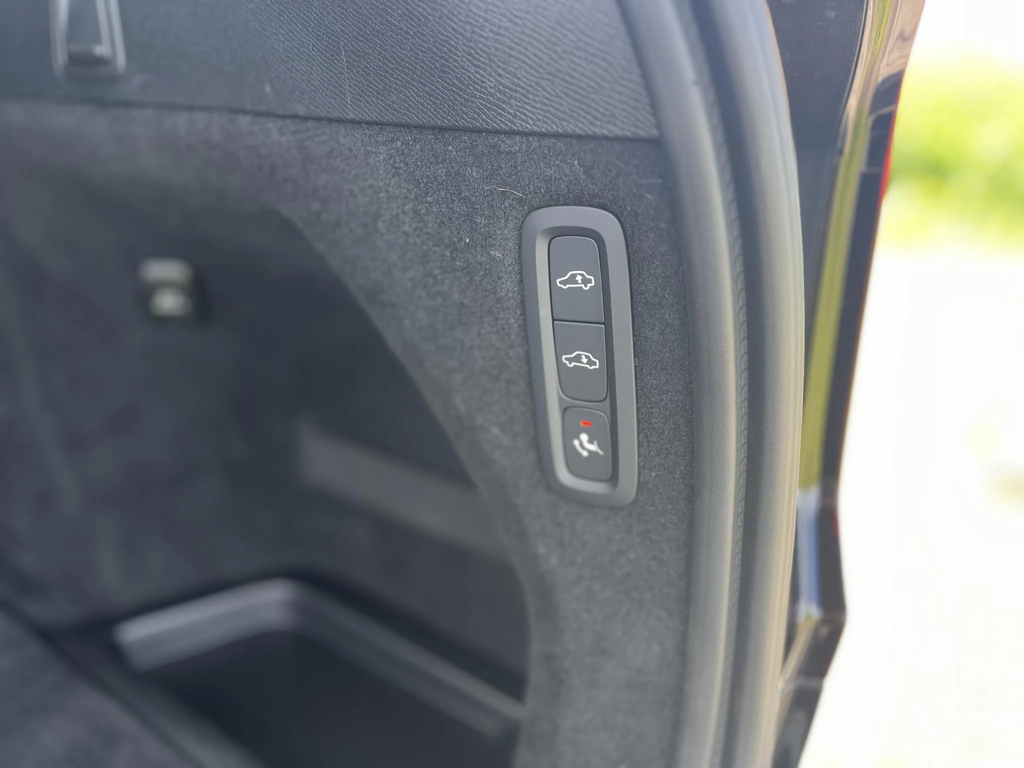 Volvo XC90 T8 Plug-in hybrid AWD Ultra Dark