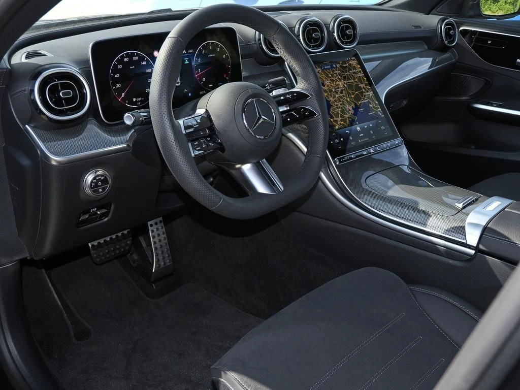 Mercedes-Benz-C-Klasse 300-image-8