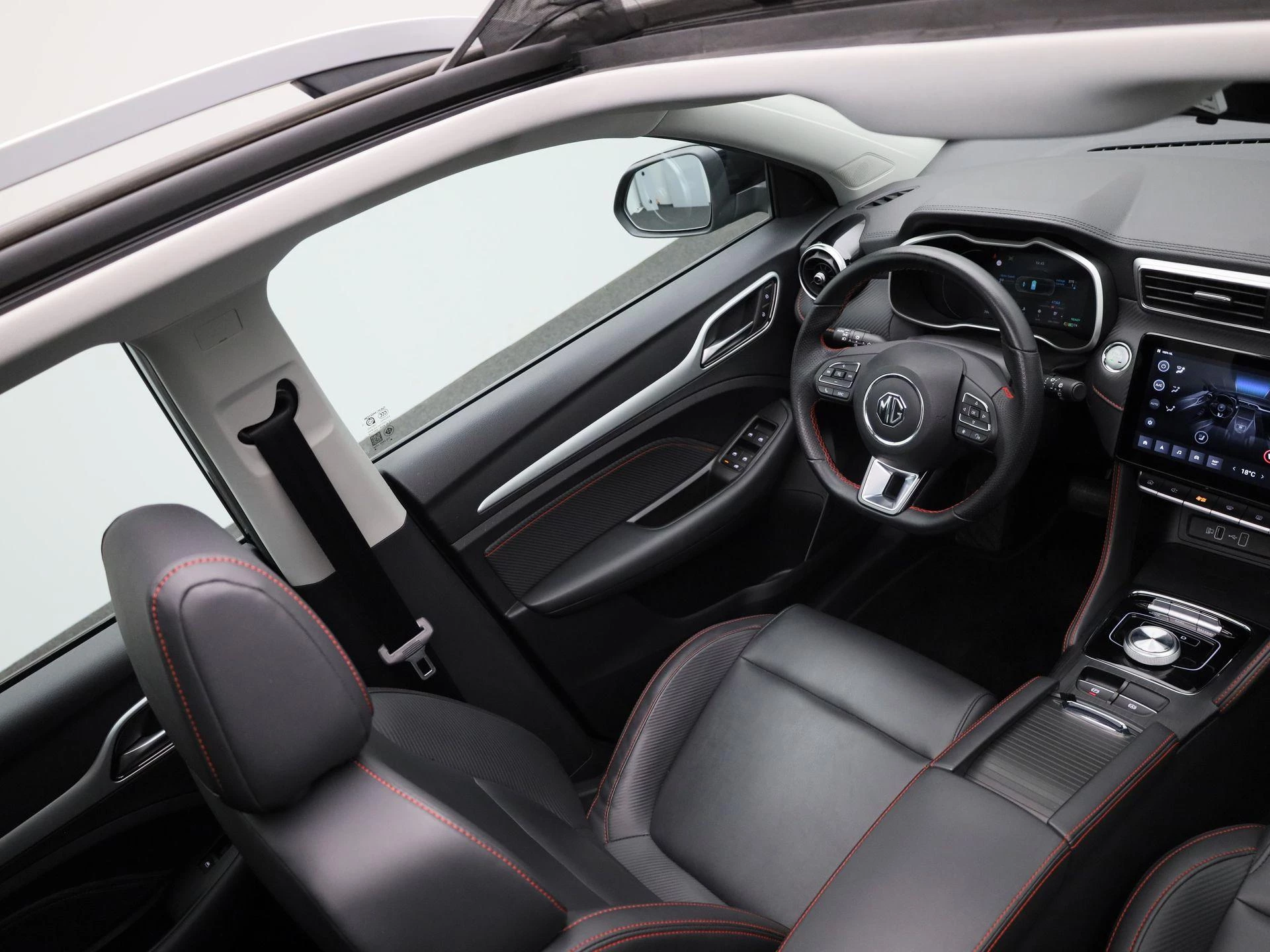 MG ZS EV Long Range Luxury 70 kWh