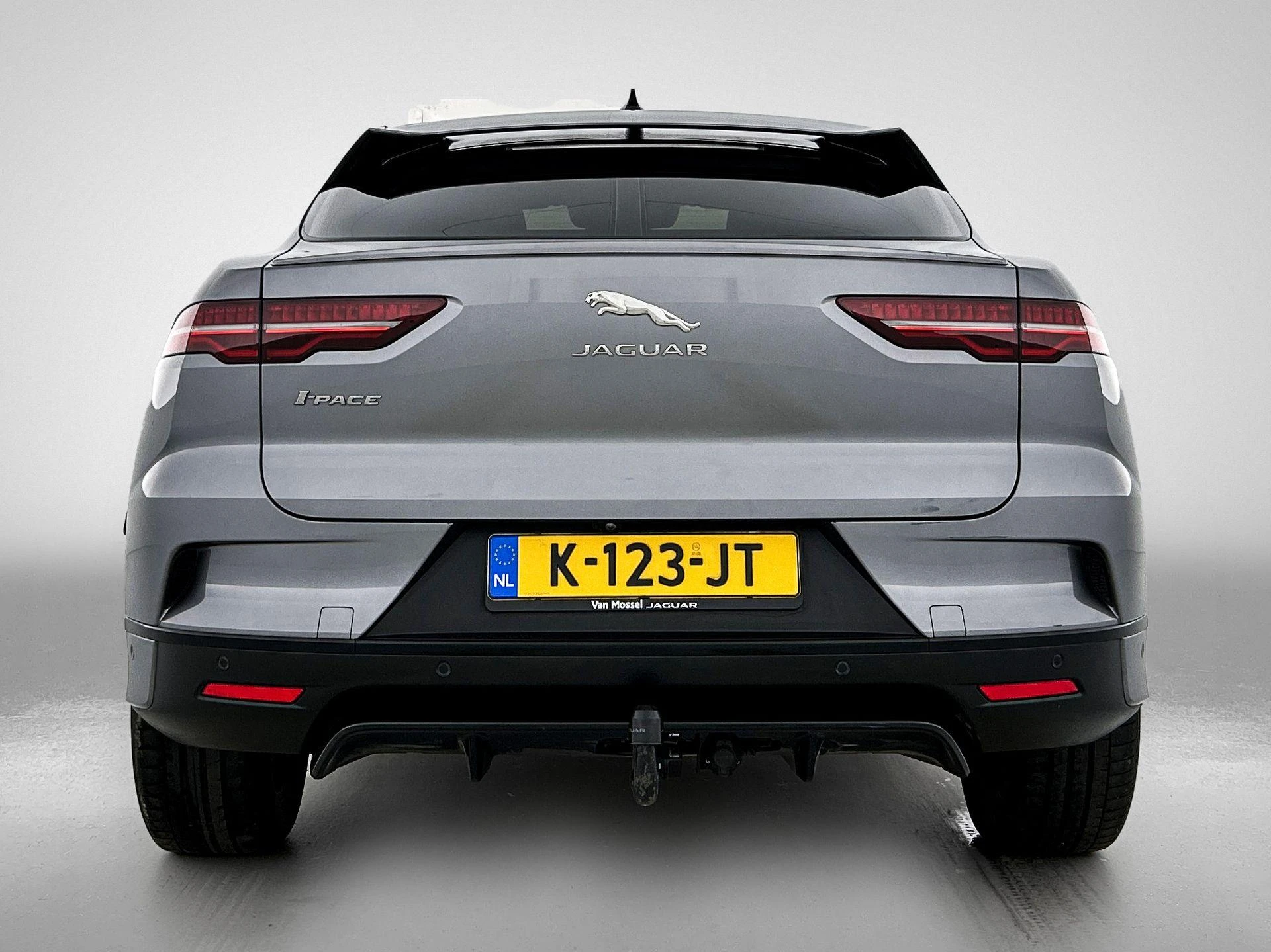 Jaguar-I-PACE-image-2