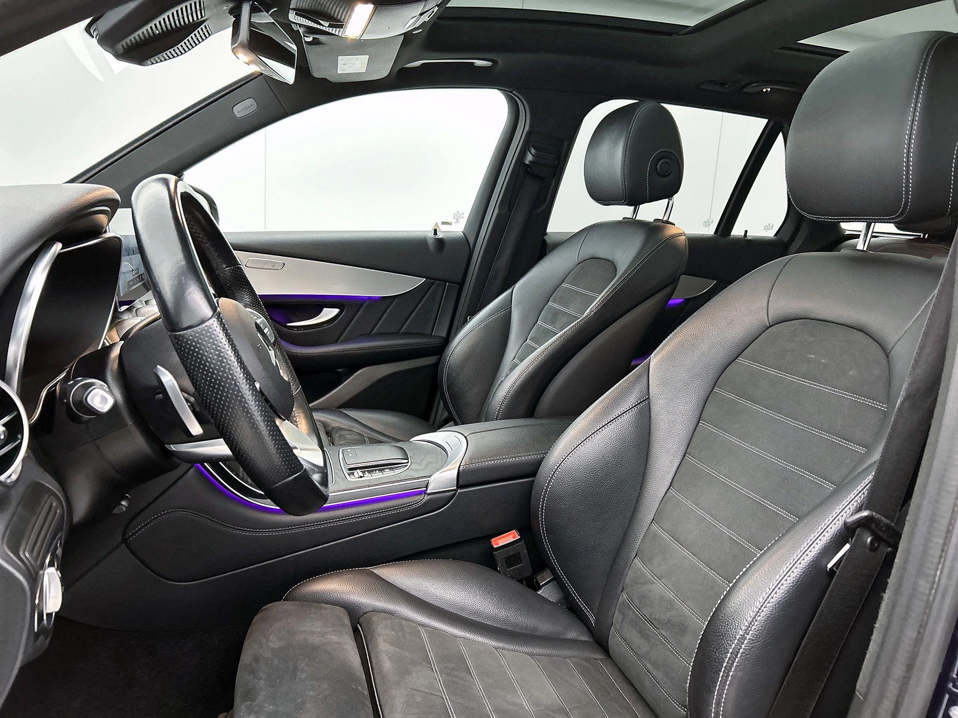 Mercedes-Benz-GLC-image-37