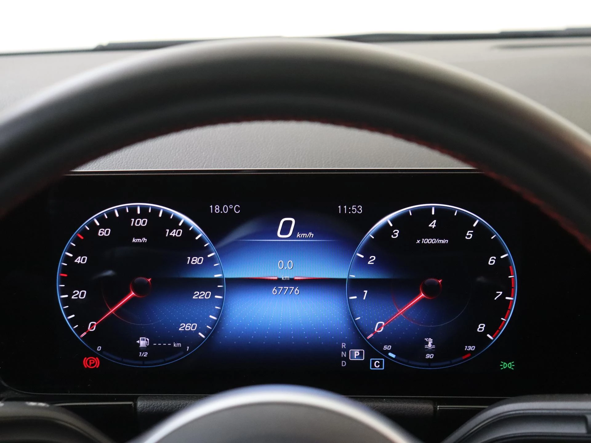 Mercedes-Benz-B-Klasse-image-11