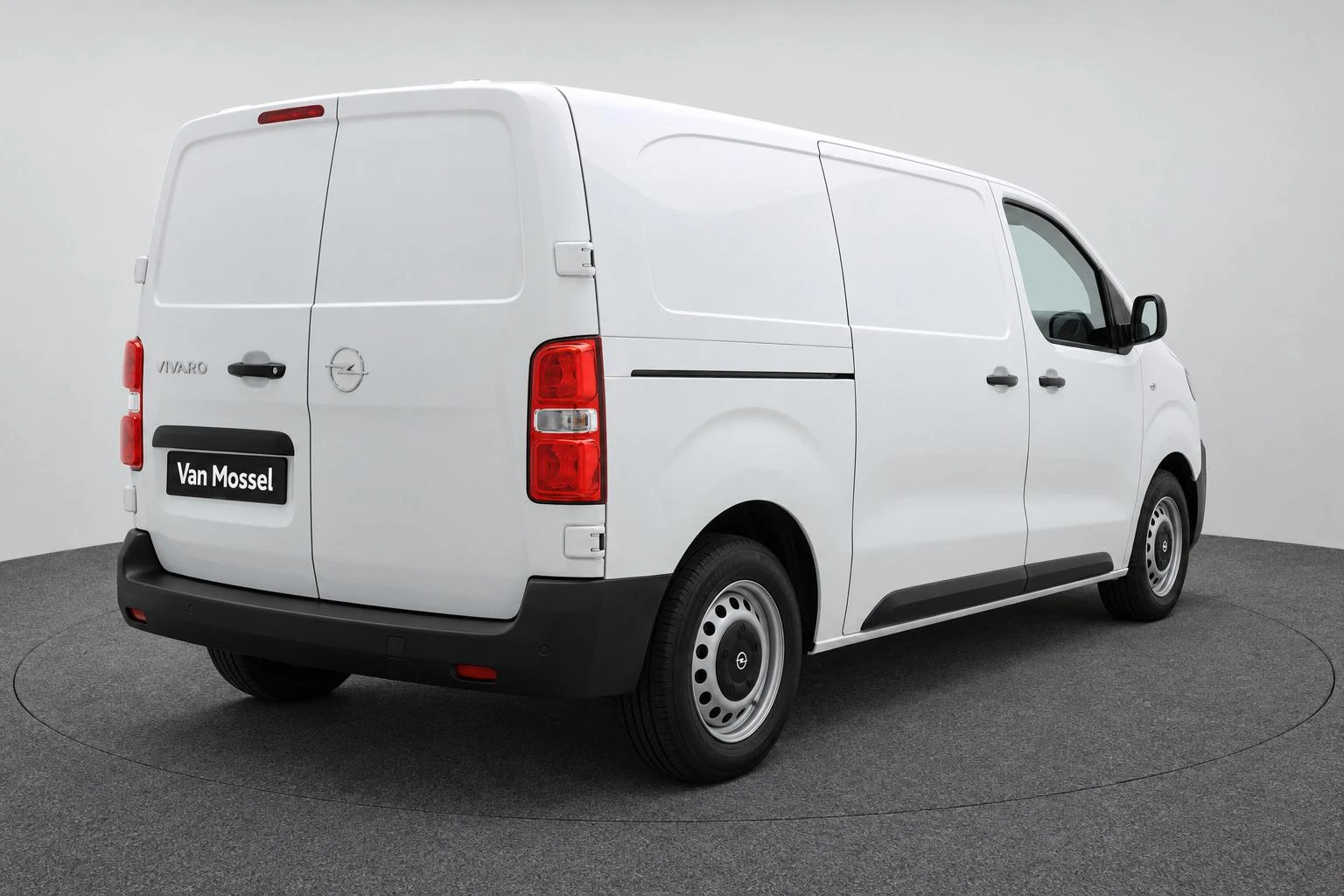 Opel-Vivaro-image-4