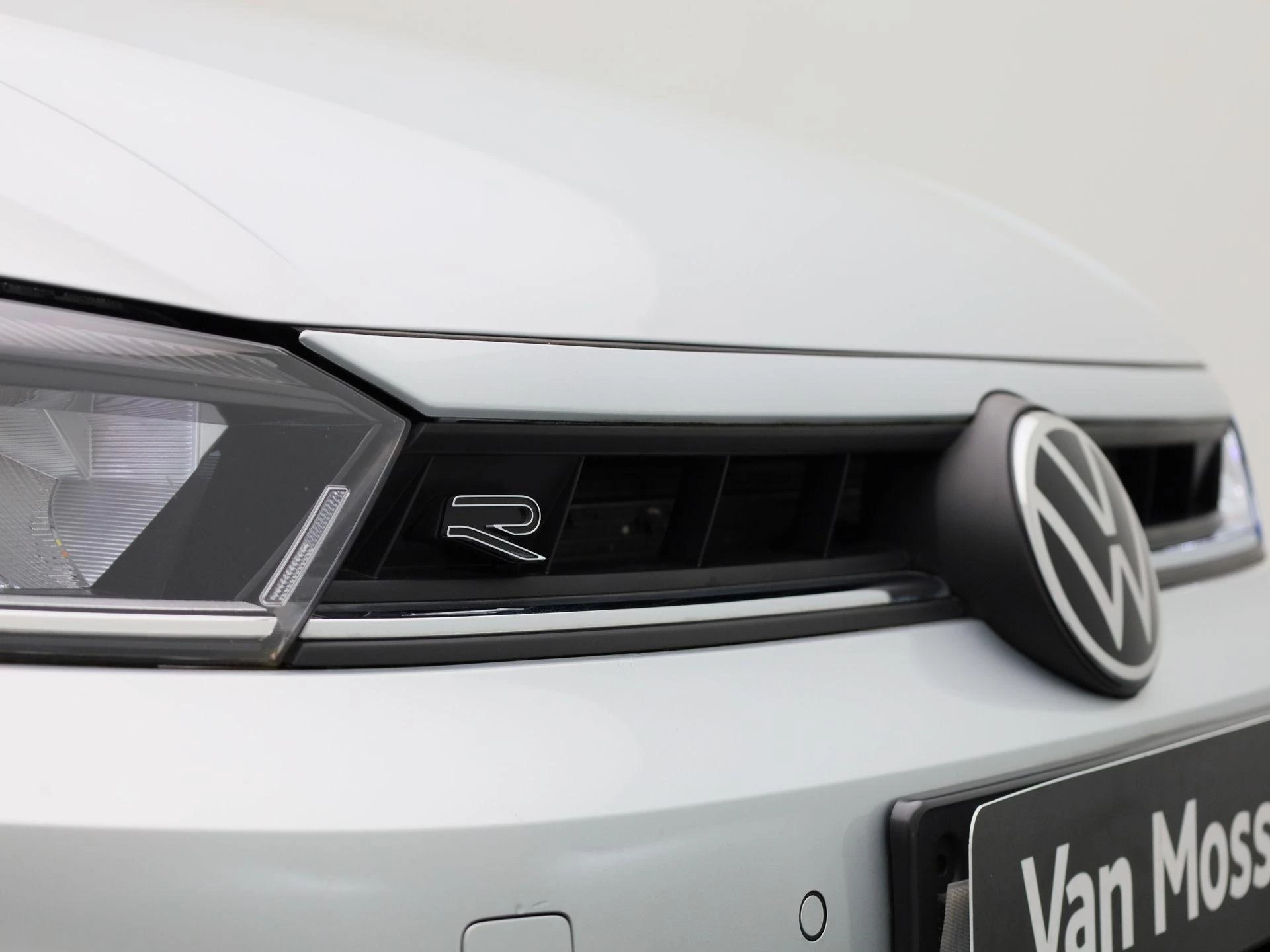 Volkswagen-Polo-image-35